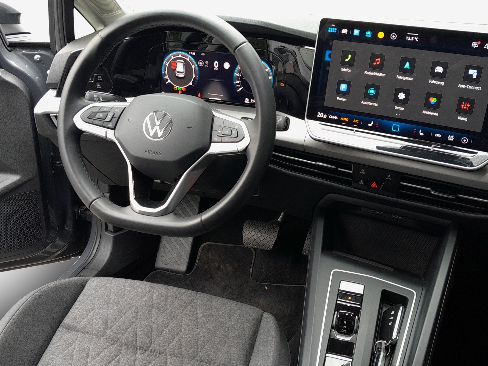 VW Golf 1.5 e TSI mHEV Life DSG-image-8