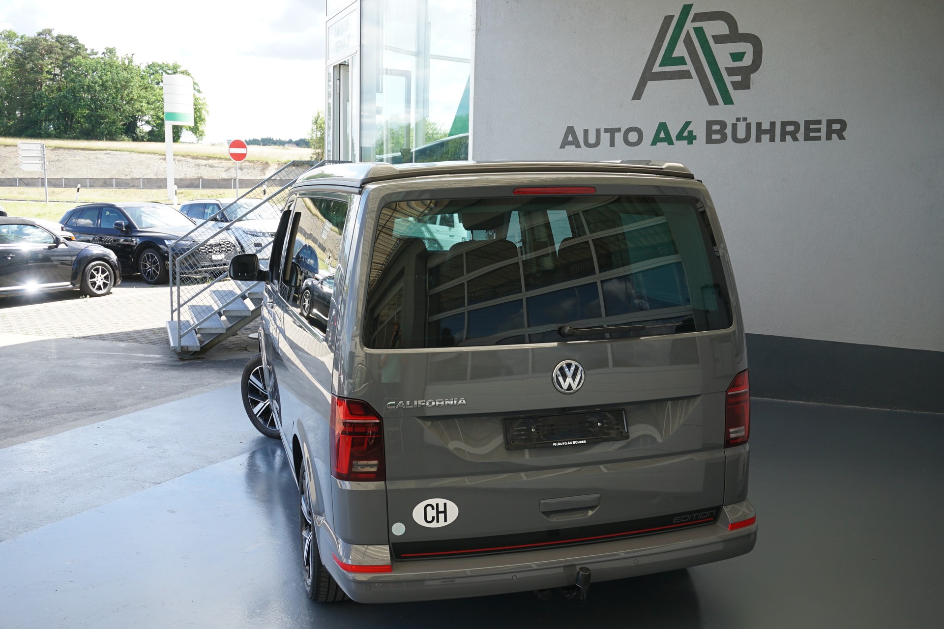 VW T6.1 California TDI Beach Liberty Automat 150PS mit Mini-Küche!!-image-14