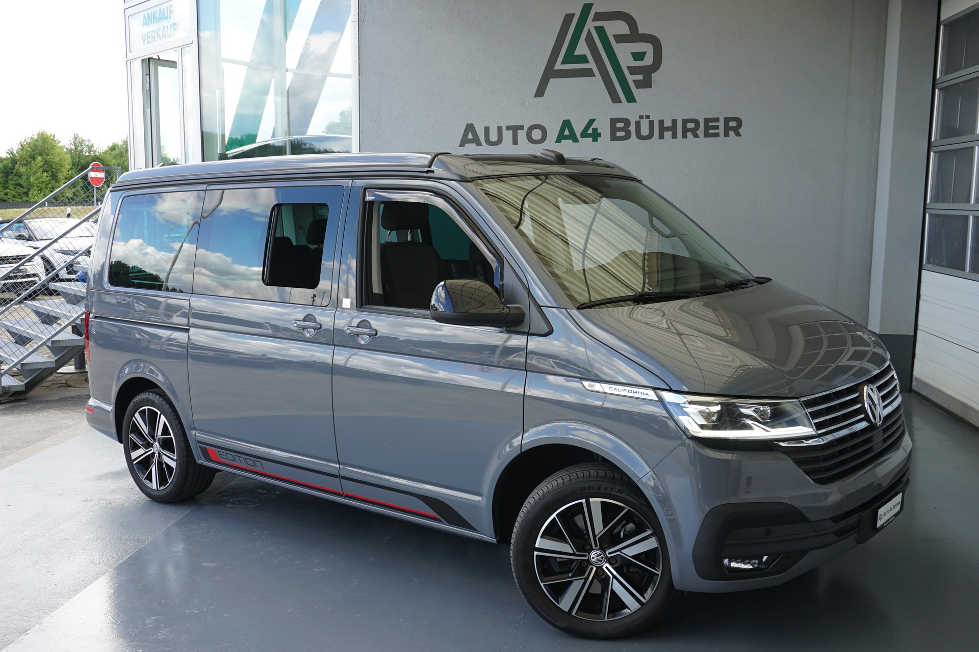 VW T6.1 California TDI Beach Liberty Automat 150PS mit Mini-Küche!!-image-4