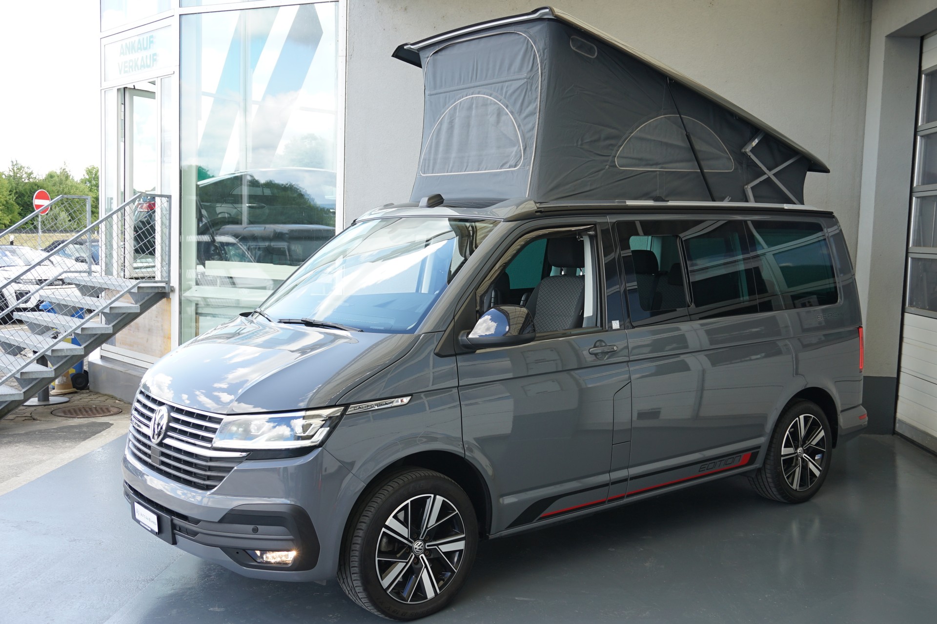 VW T6.1 California TDI Beach Liberty Automat 150PS mit Mini-Küche!!-image-8