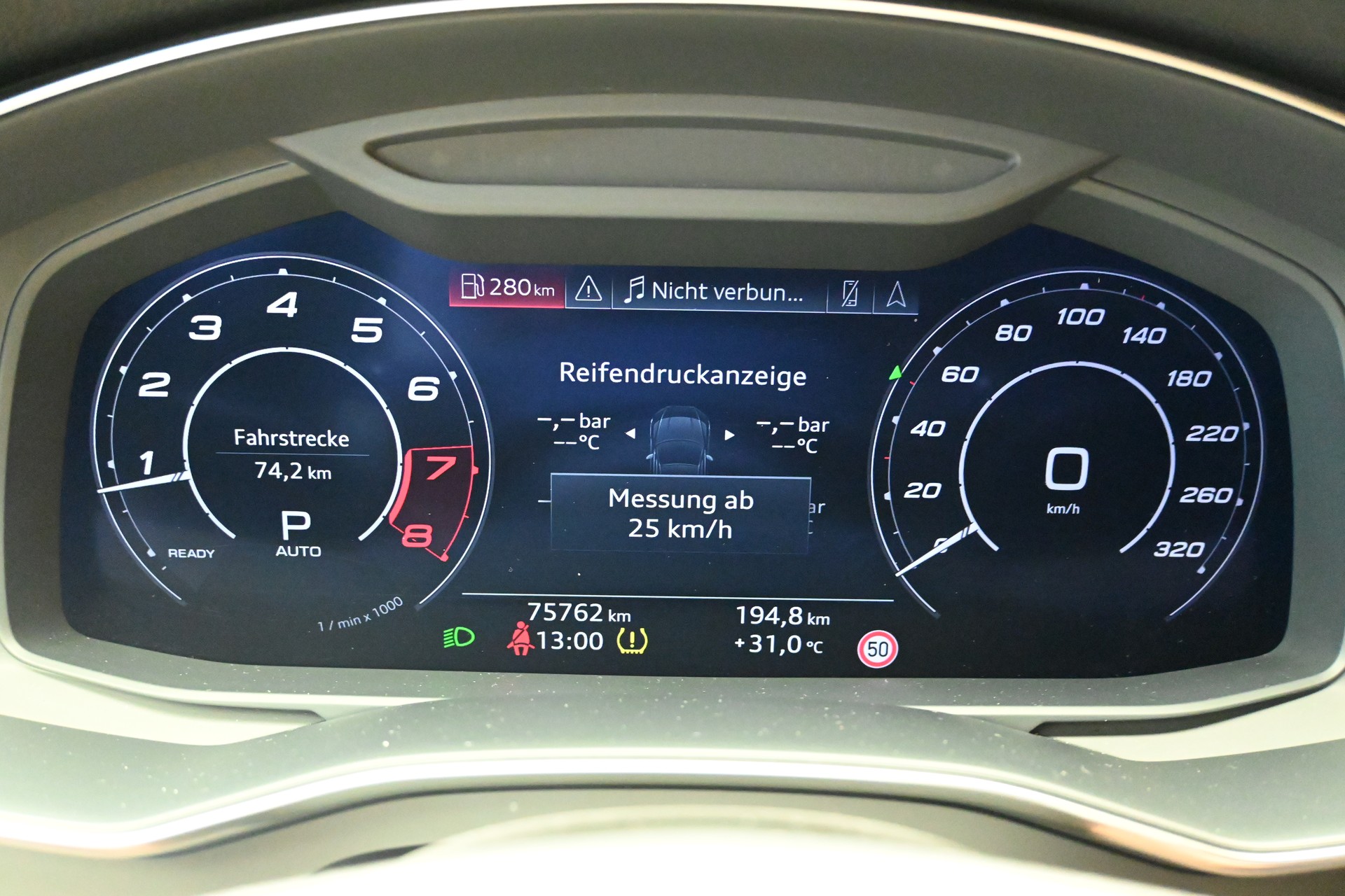 AUDI RS7 4.0 V8 TFSI quattro T-Tronic-image-10