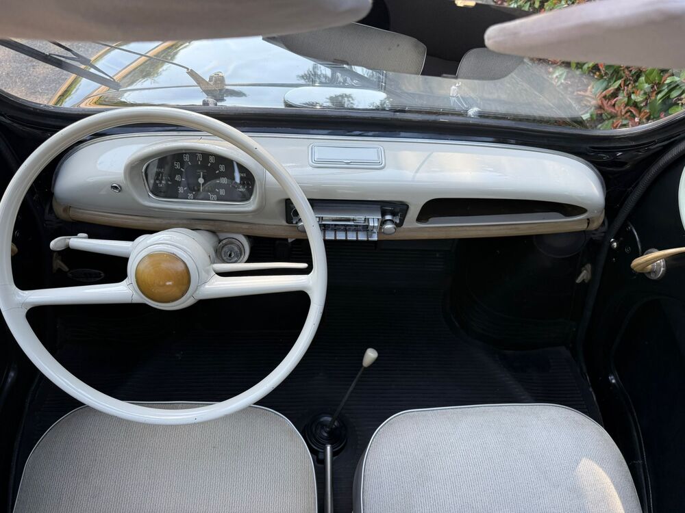 RENAULT 4 CV-image-8