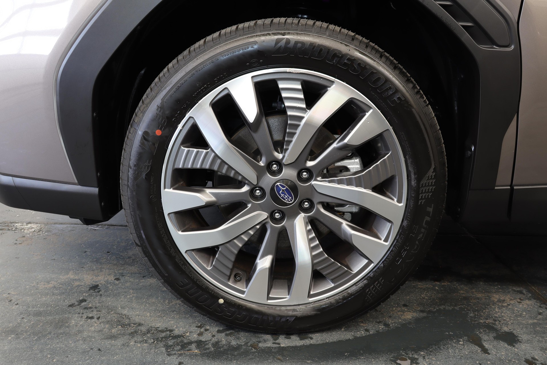 SUBARU Forester Station 2.0i e-Boxer Luxury-image-4
