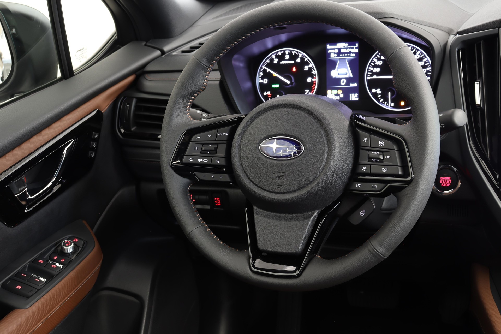 SUBARU Forester Station 2.0i e-Boxer Luxury-image-6