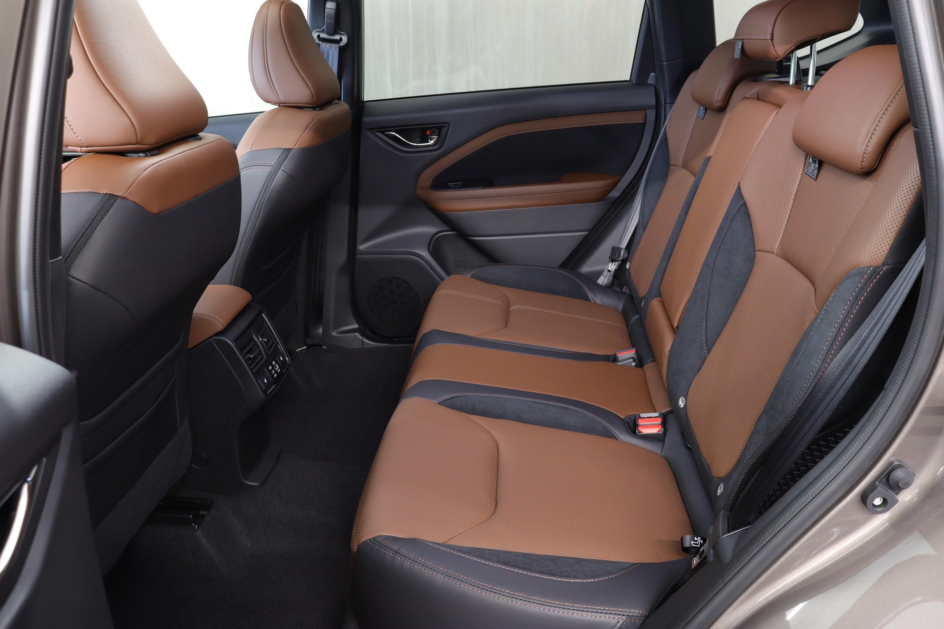 SUBARU Forester Station 2.0i e-Boxer Luxury-showroom-element-2