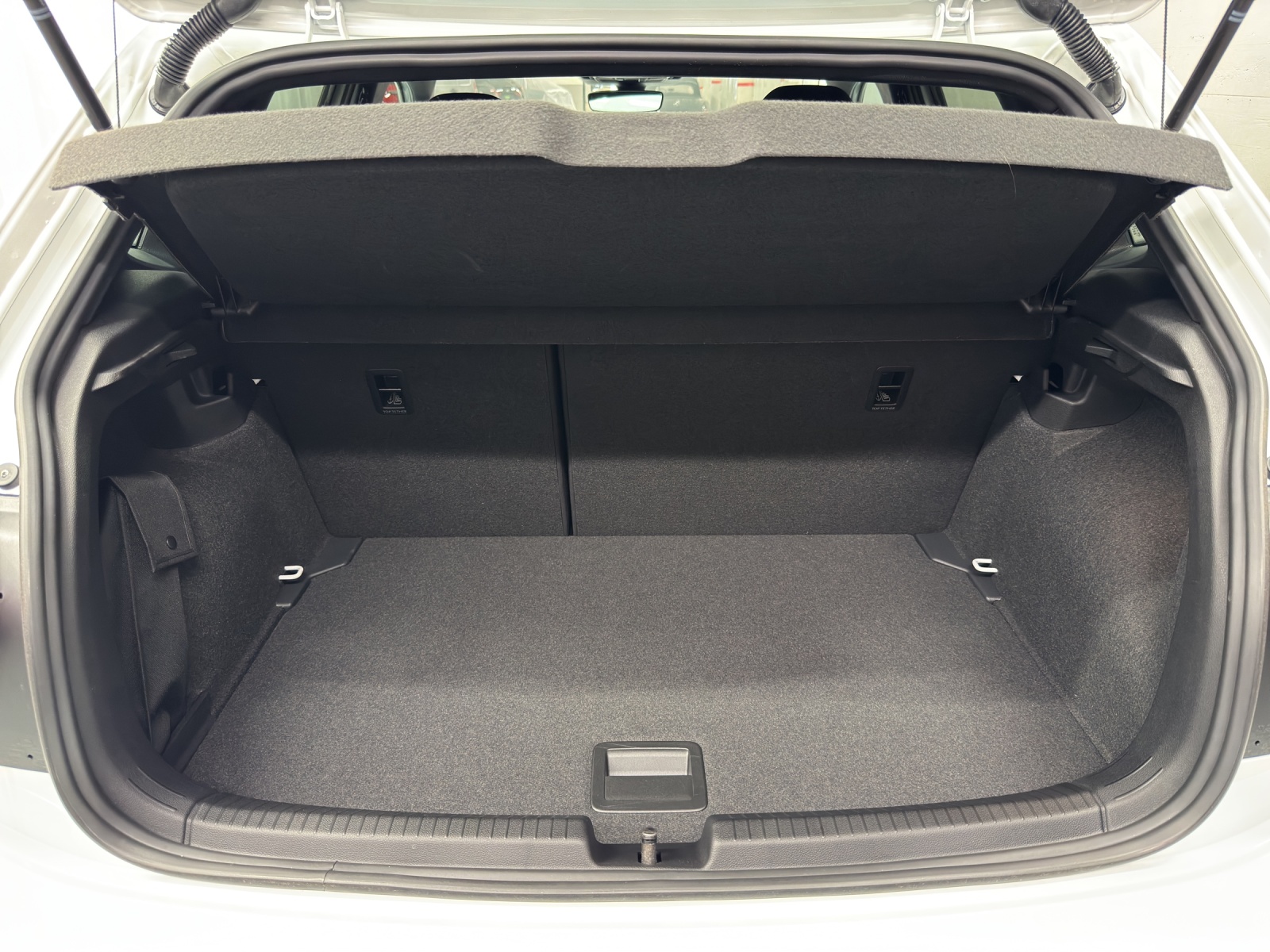 VW Polo 1.0 TSI 115 R-Line United DSG-image-10
