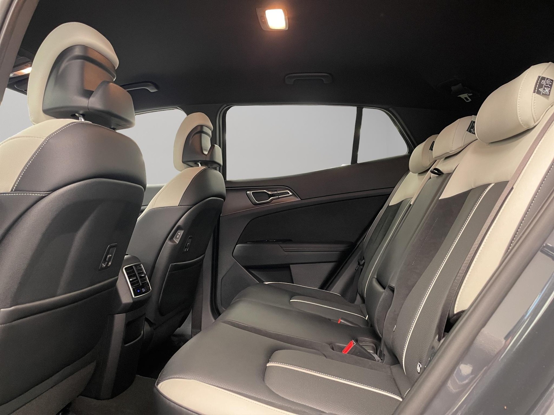 KIA Sportage 1.6 T-GDi GT-Line-image-8