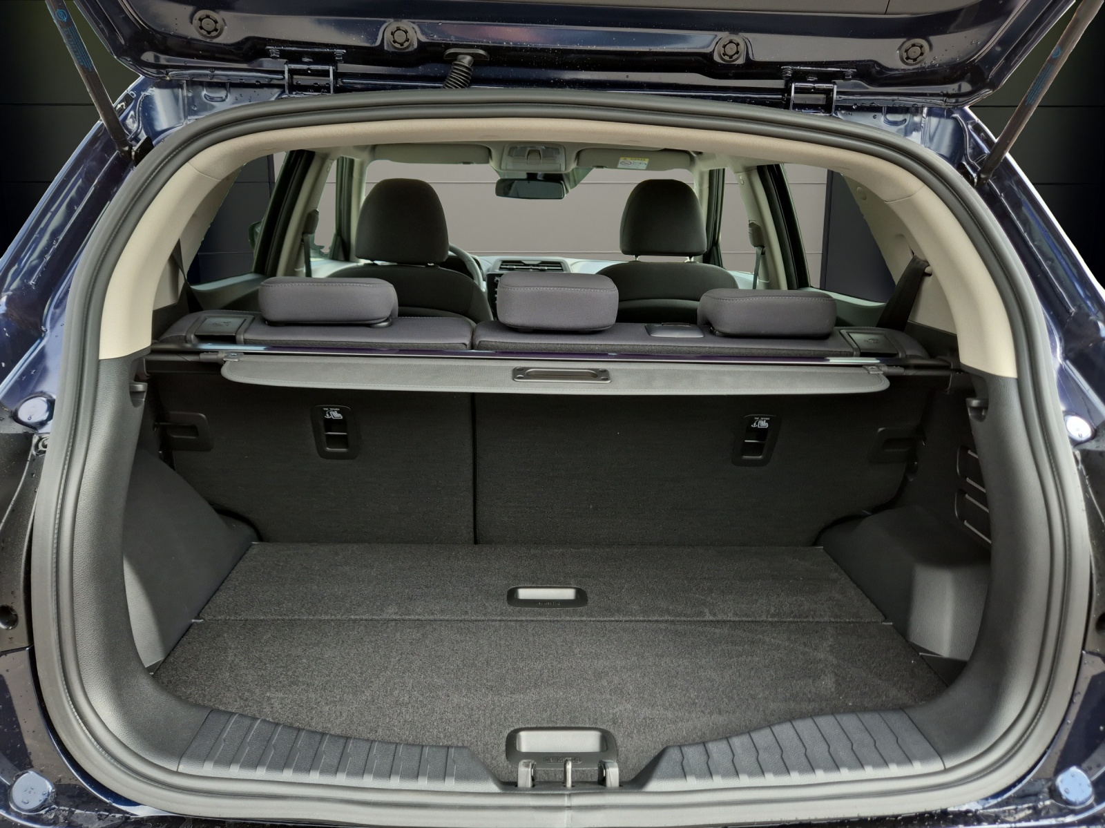 KGM-SsangYong Tivoli 1.5 T GDI Steel 4WD Automat-image-12