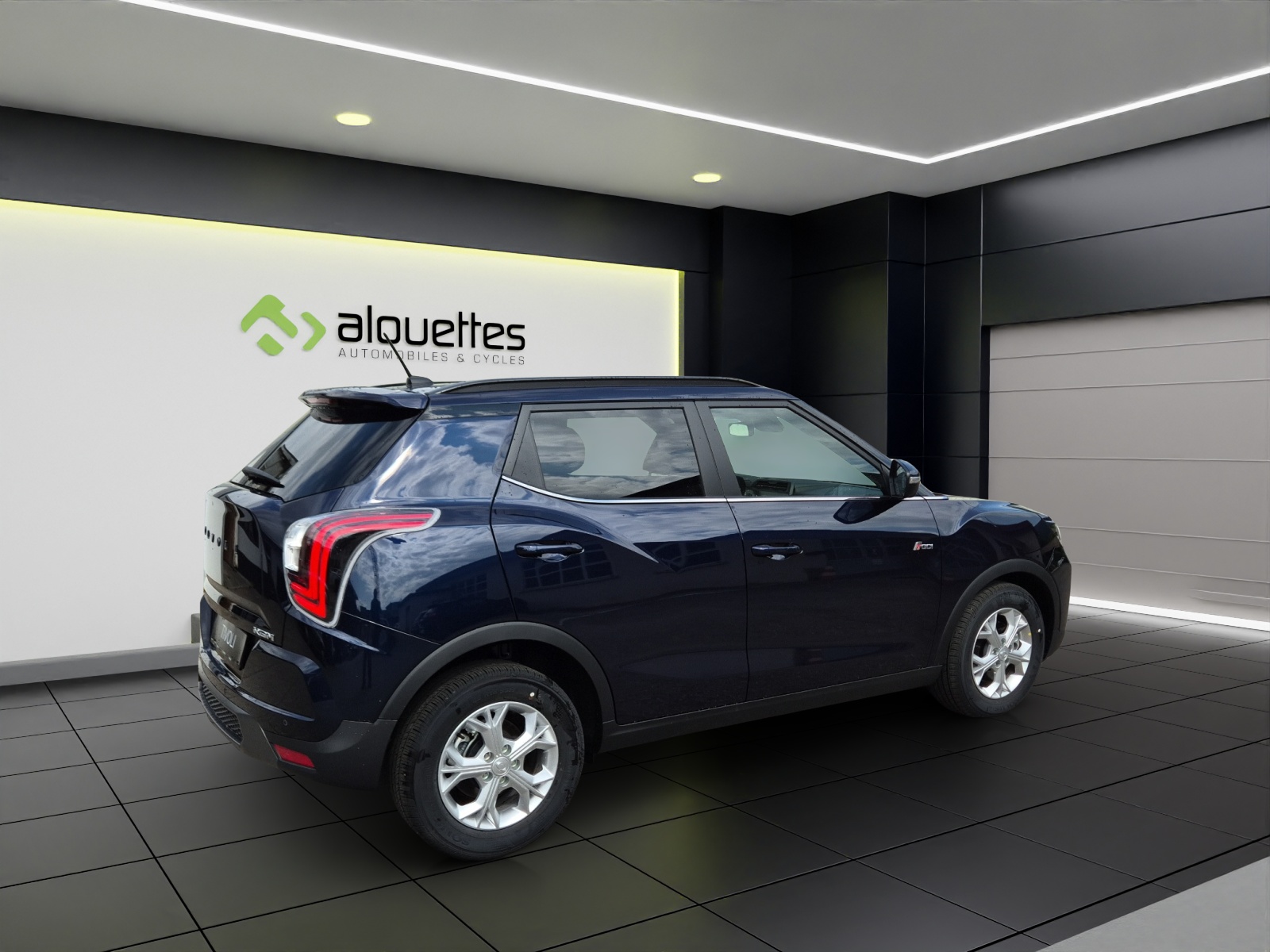 KGM-SsangYong Tivoli 1.5 T GDI Steel 4WD Automat-showroom-element-3