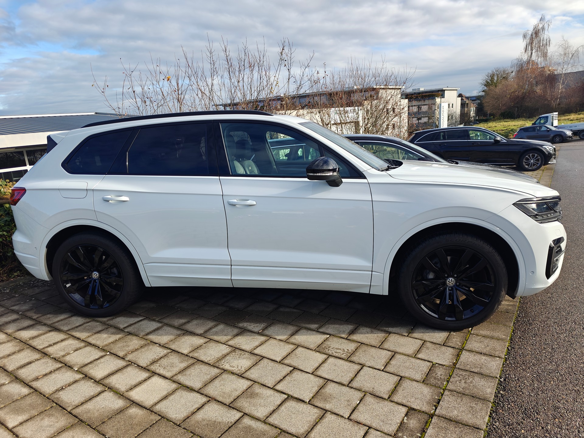 VW 3.0 V6 TDI 286 R-Line-image-1