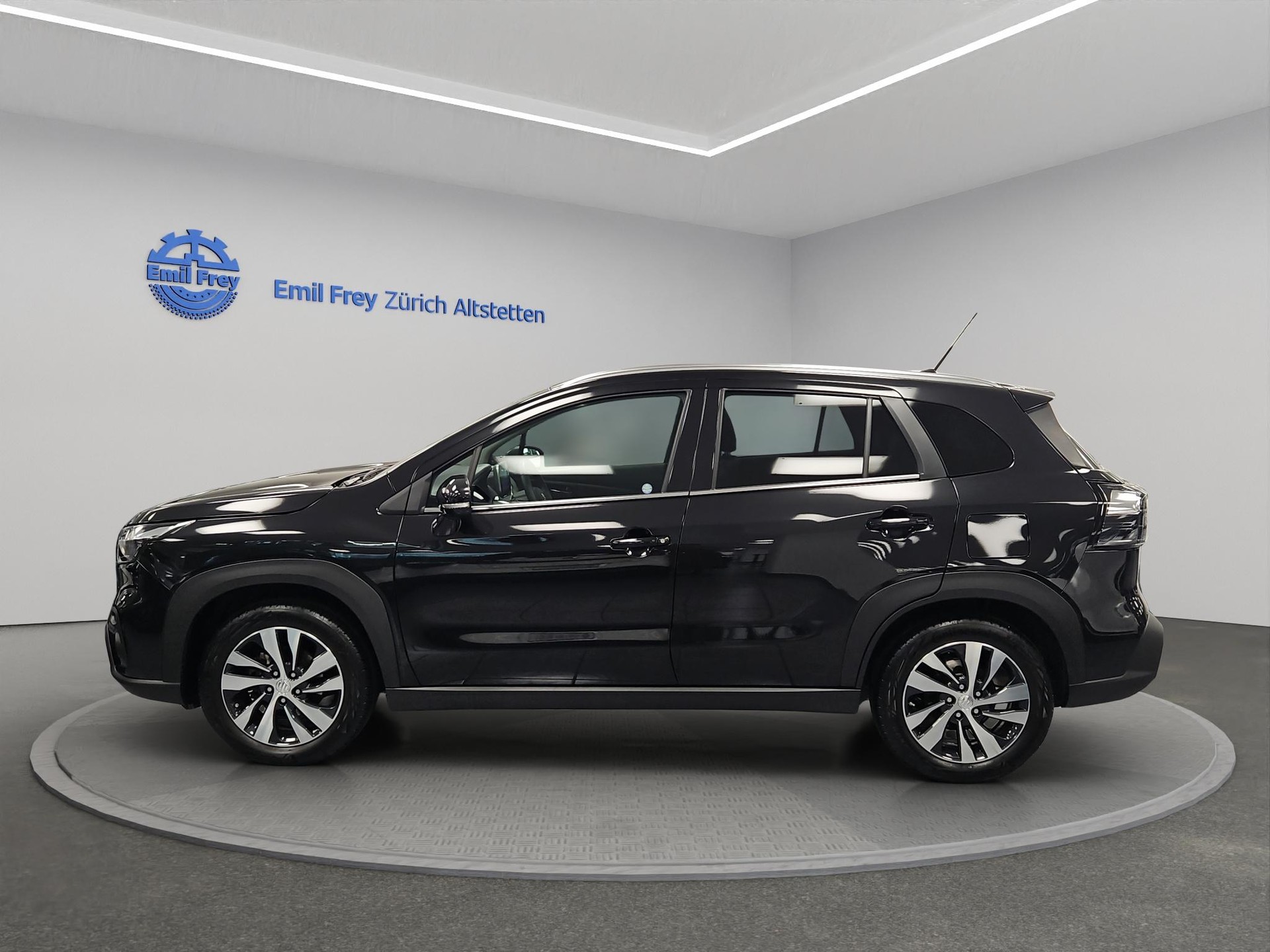 SUZUKI S-Cross 1.5 Compact Top Hybrid 4x4-showroom-element-2