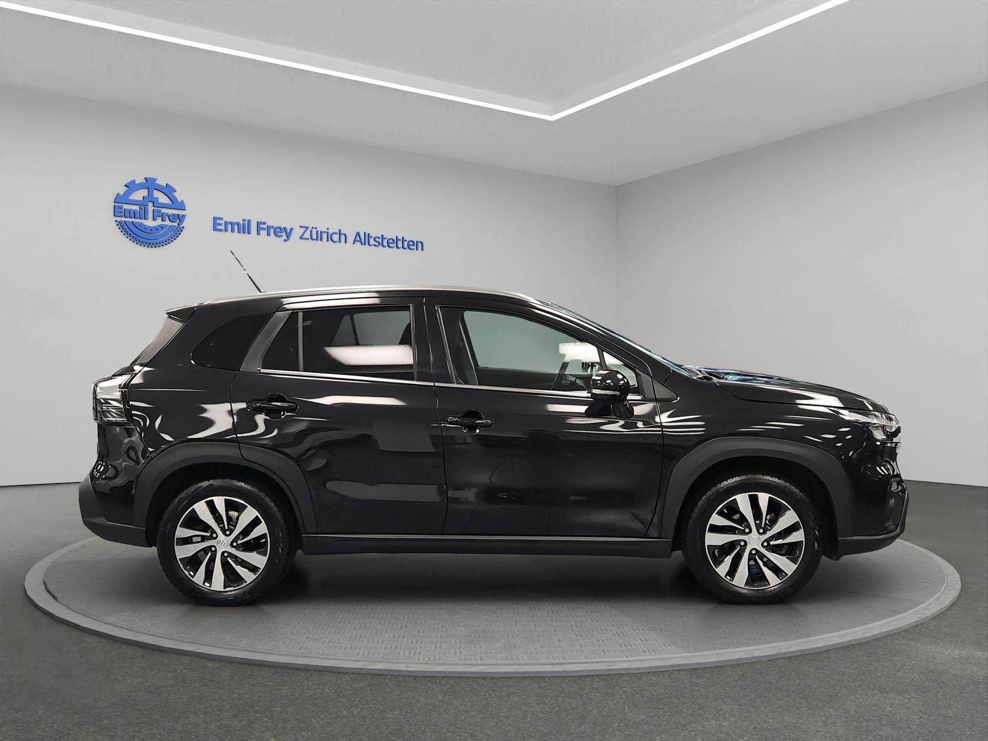 SUZUKI S-Cross 1.5 Compact Top Hybrid 4x4-showroom-element-3