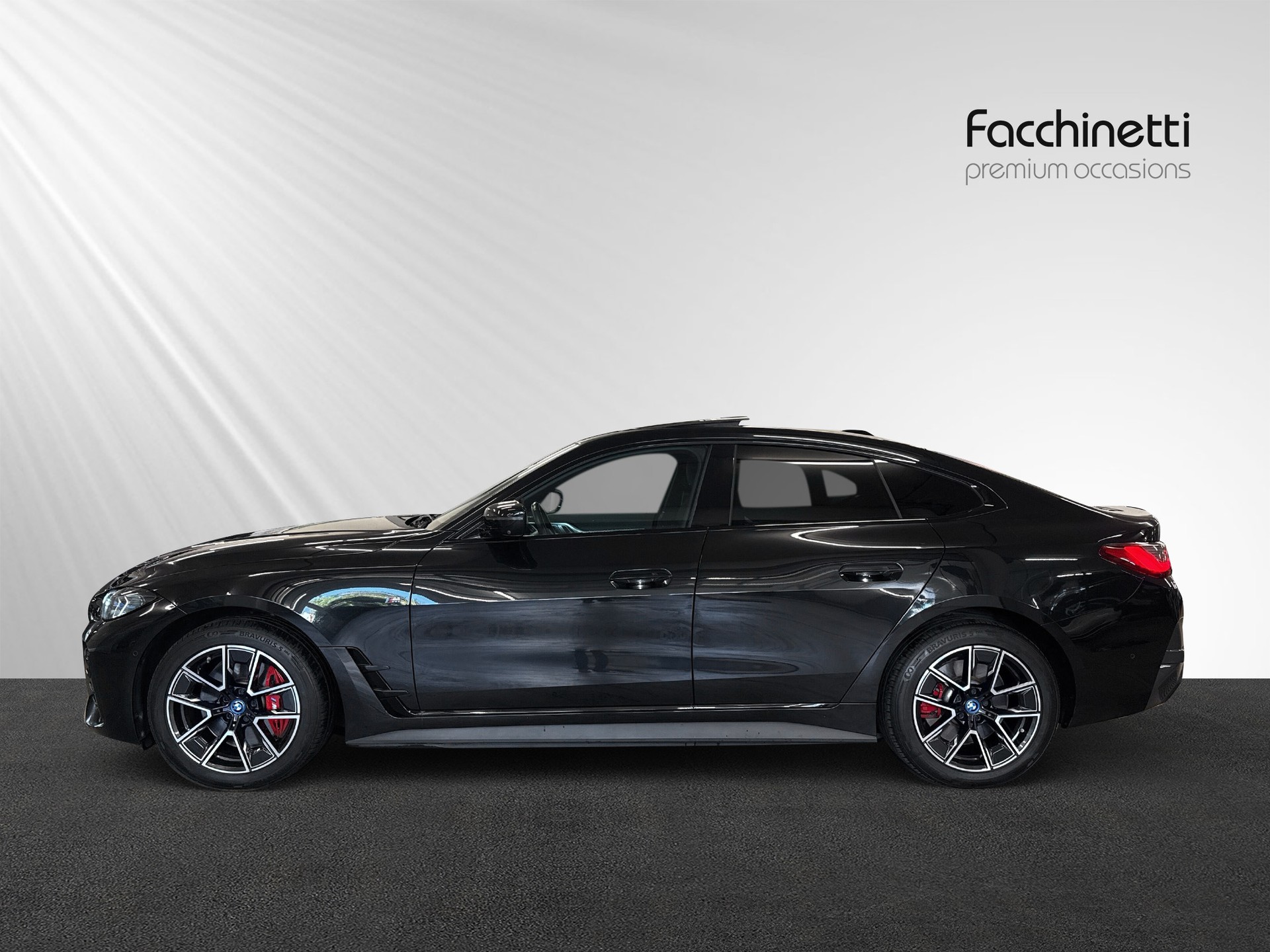 BMW i4 eDrive 40 M Sport-showroom-element-1