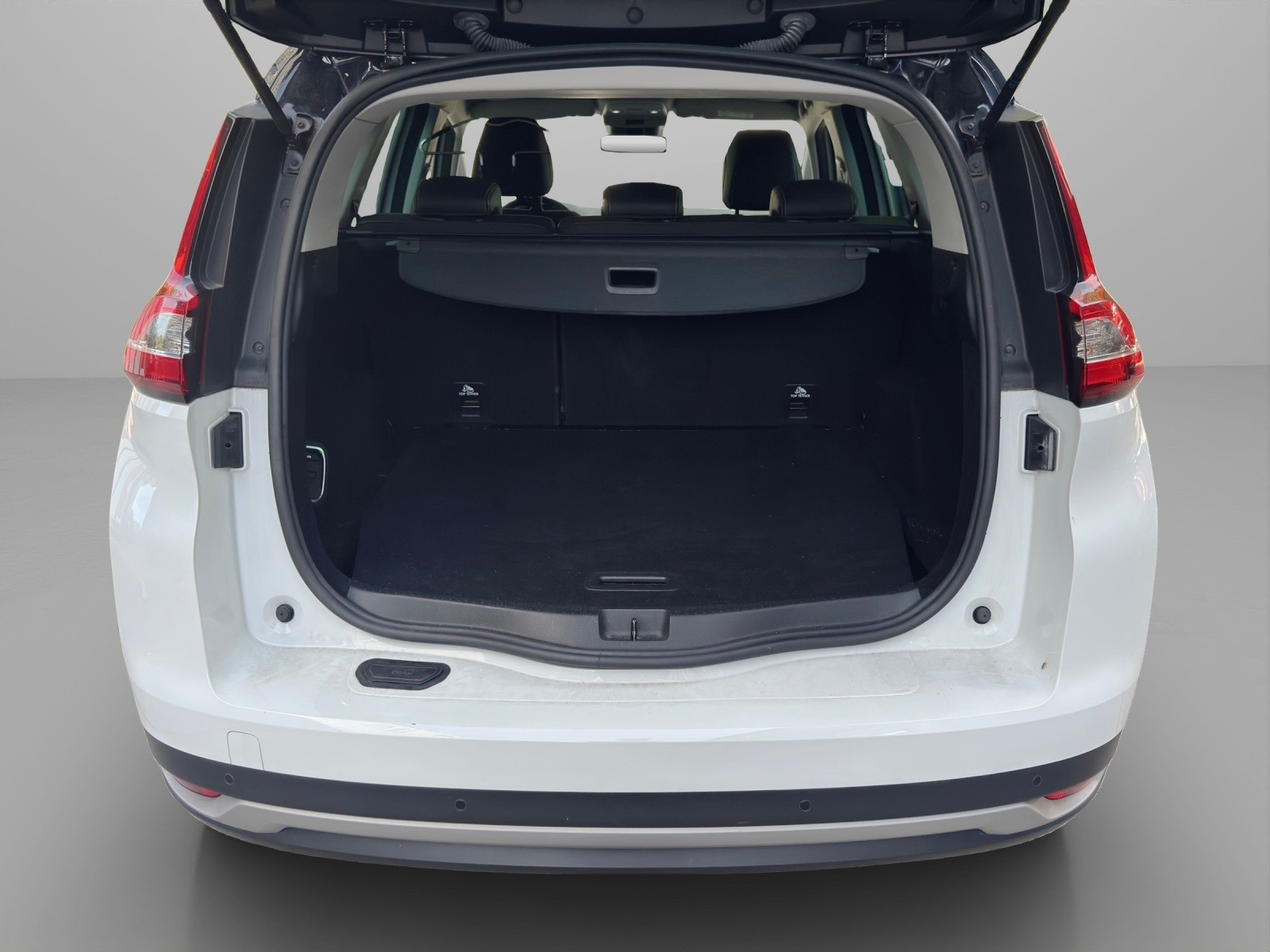 RENAULT Grand Scénic 1.8 dCi Intens EDC-image-11