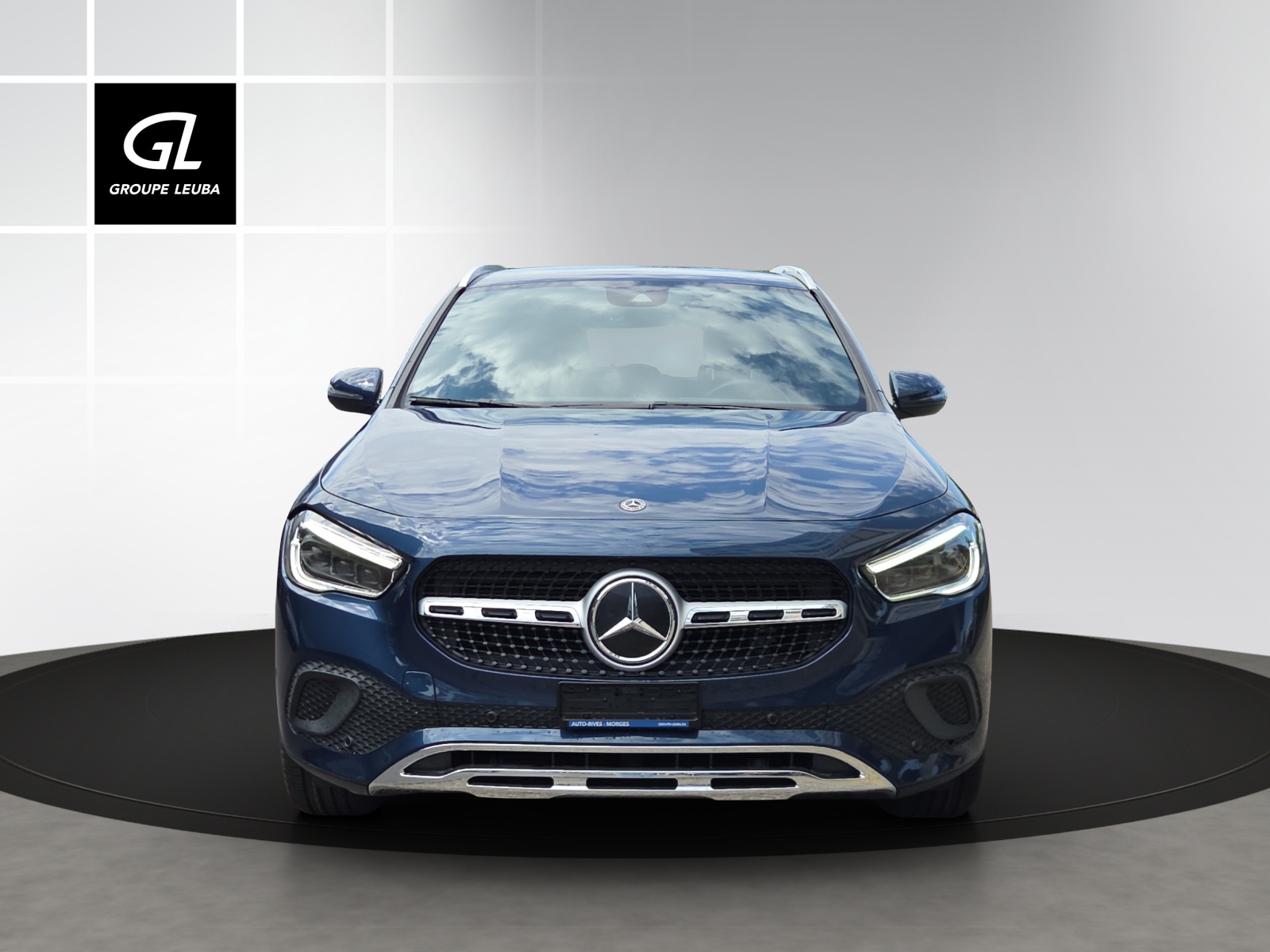 MERCEDES-BENZ GLA 220d 4Matic Style 8G-DCT-showroom-element-1