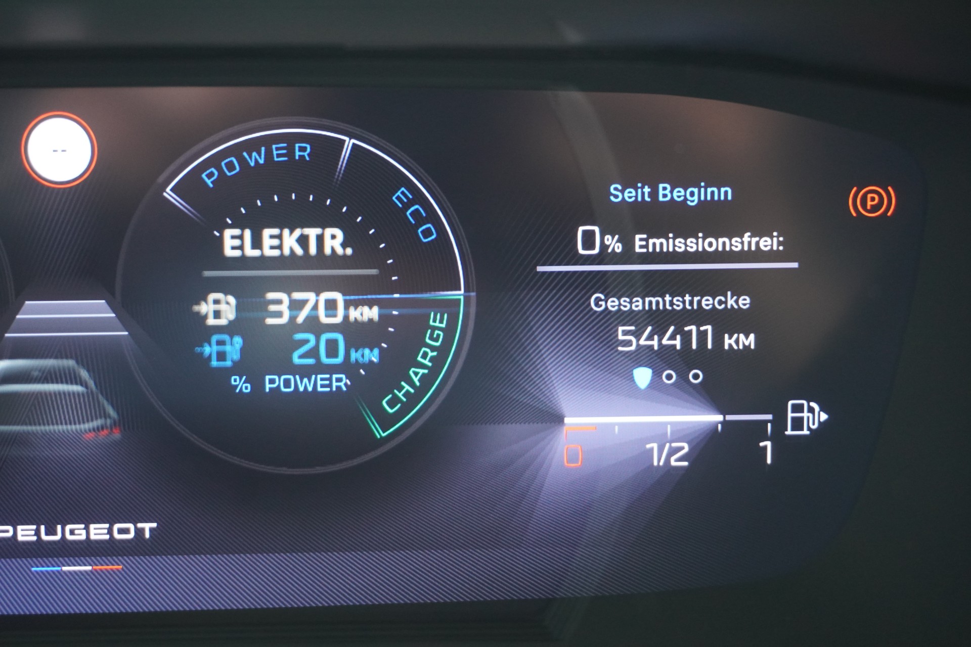 PEUGEOT 308 SW 1.6 PHEV 180 GT-image-23