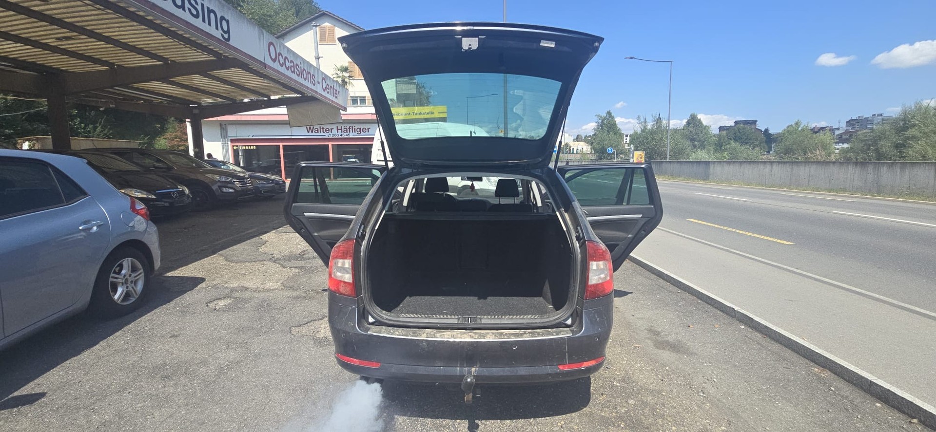 SKODA Octavia Combi 1.6 TDI Ambition 4x4-image-9