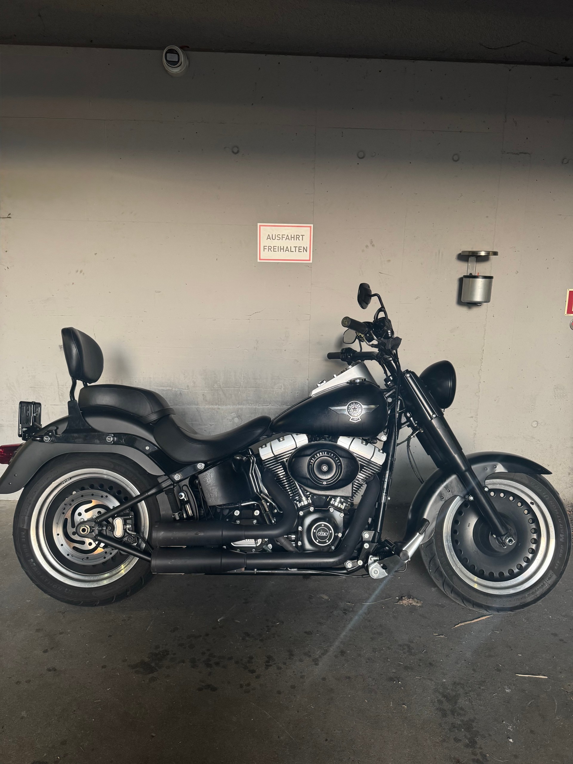 HARLEY-DAVIDSON FLSTFB Fat Boy Special ABS-image-1