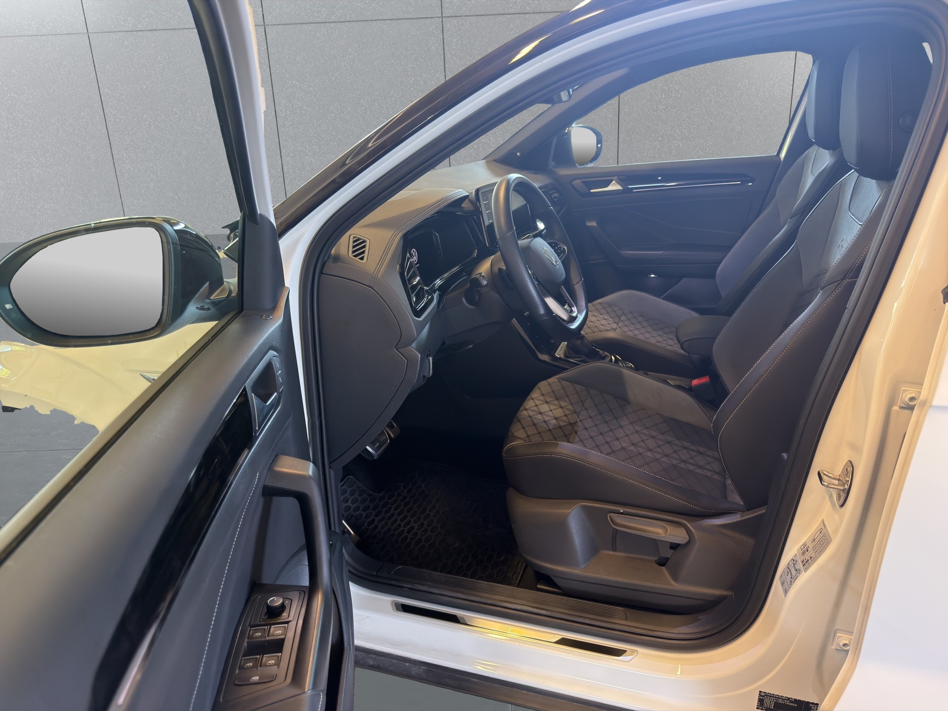 VW T-Roc 2.0 TSI R-Line DSG 4Motion*TOP ZUSTAND*NUR 26000 KM*TOP AUSSTATTUNG*-image-21