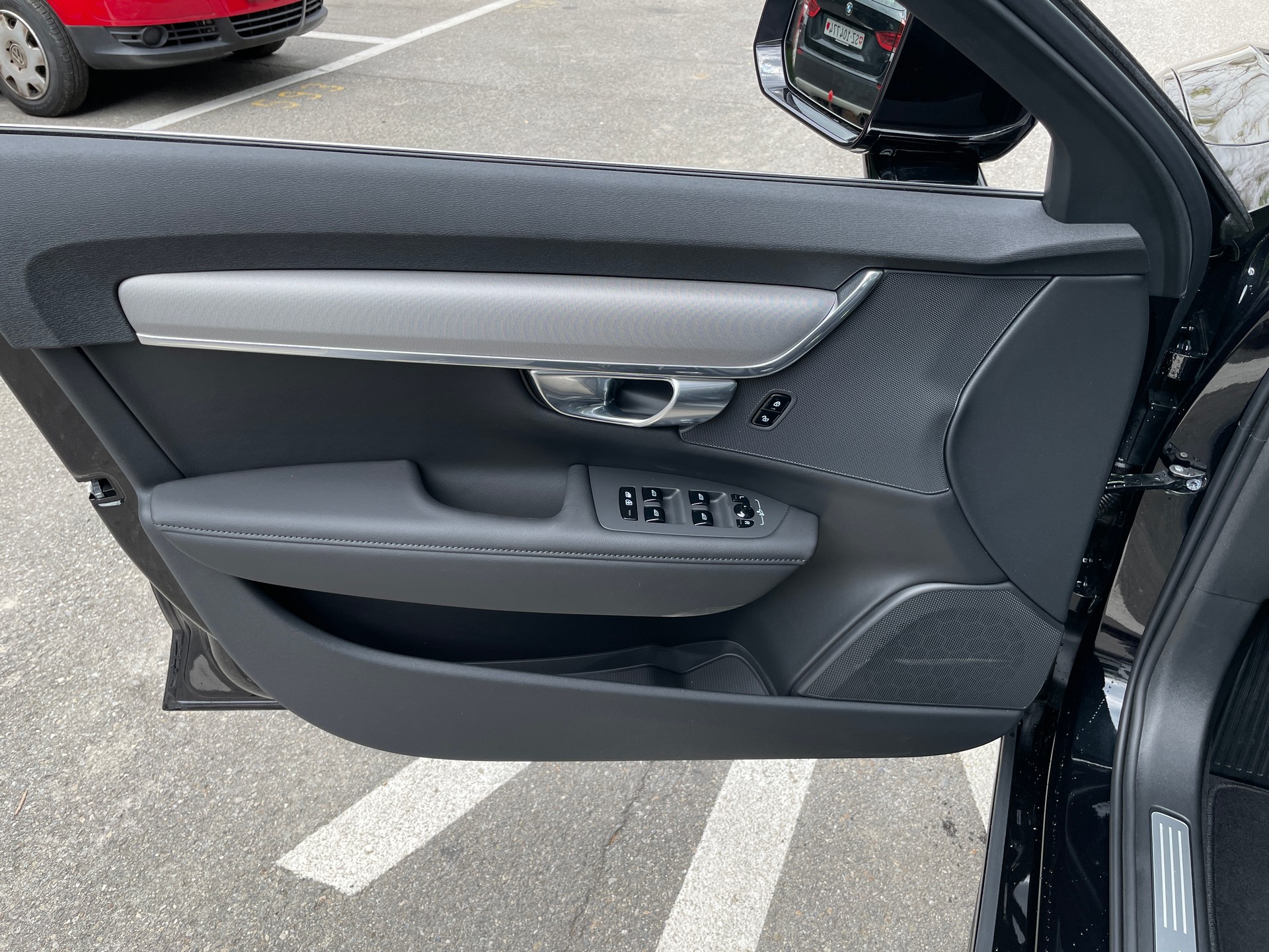 VOLVO V90 T6 eAWD Plug in Hybrid Core Geartronic mit AHK-image-22