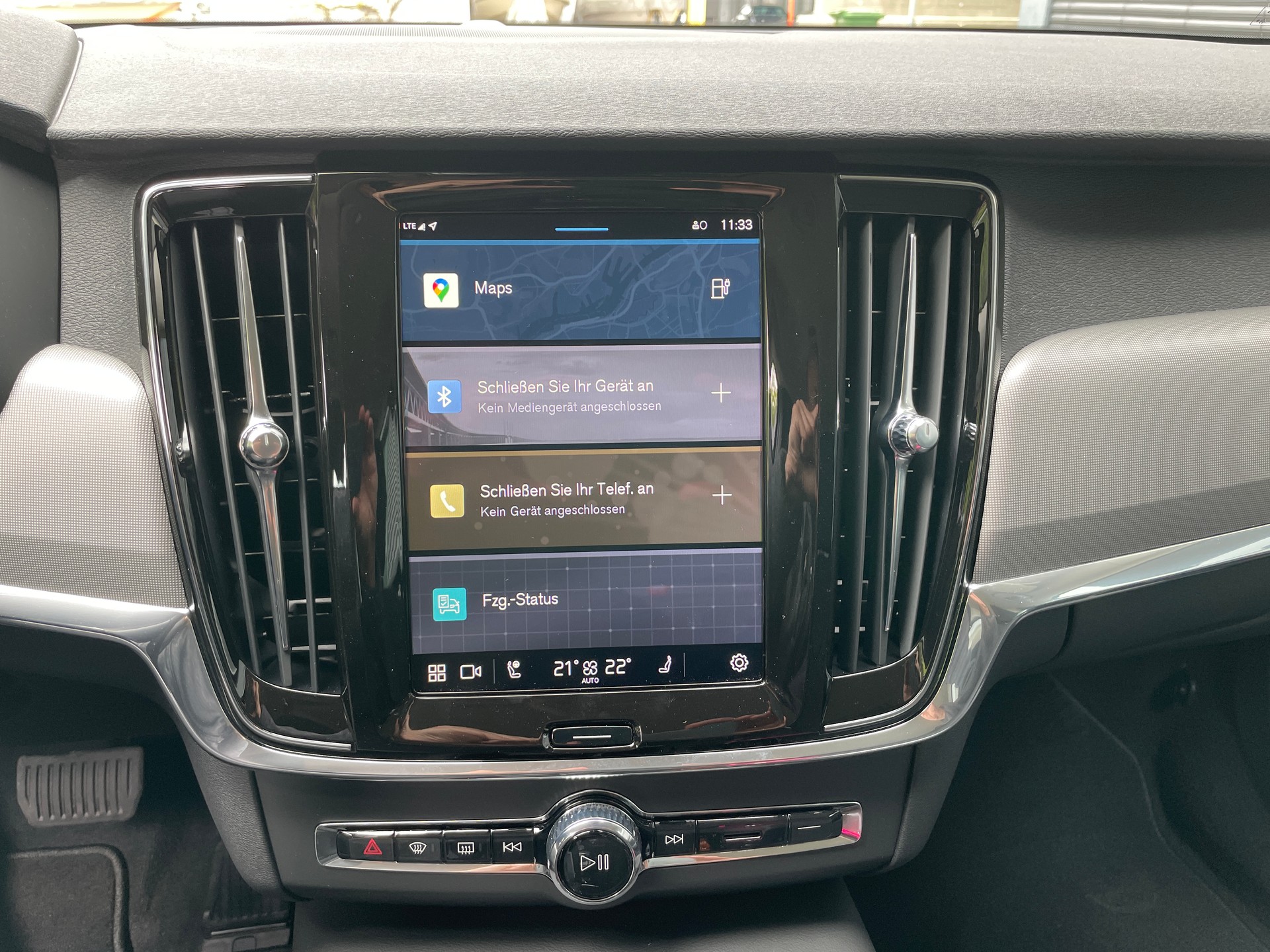 VOLVO V90 T6 eAWD Plug in Hybrid Core Geartronic mit AHK-image-12