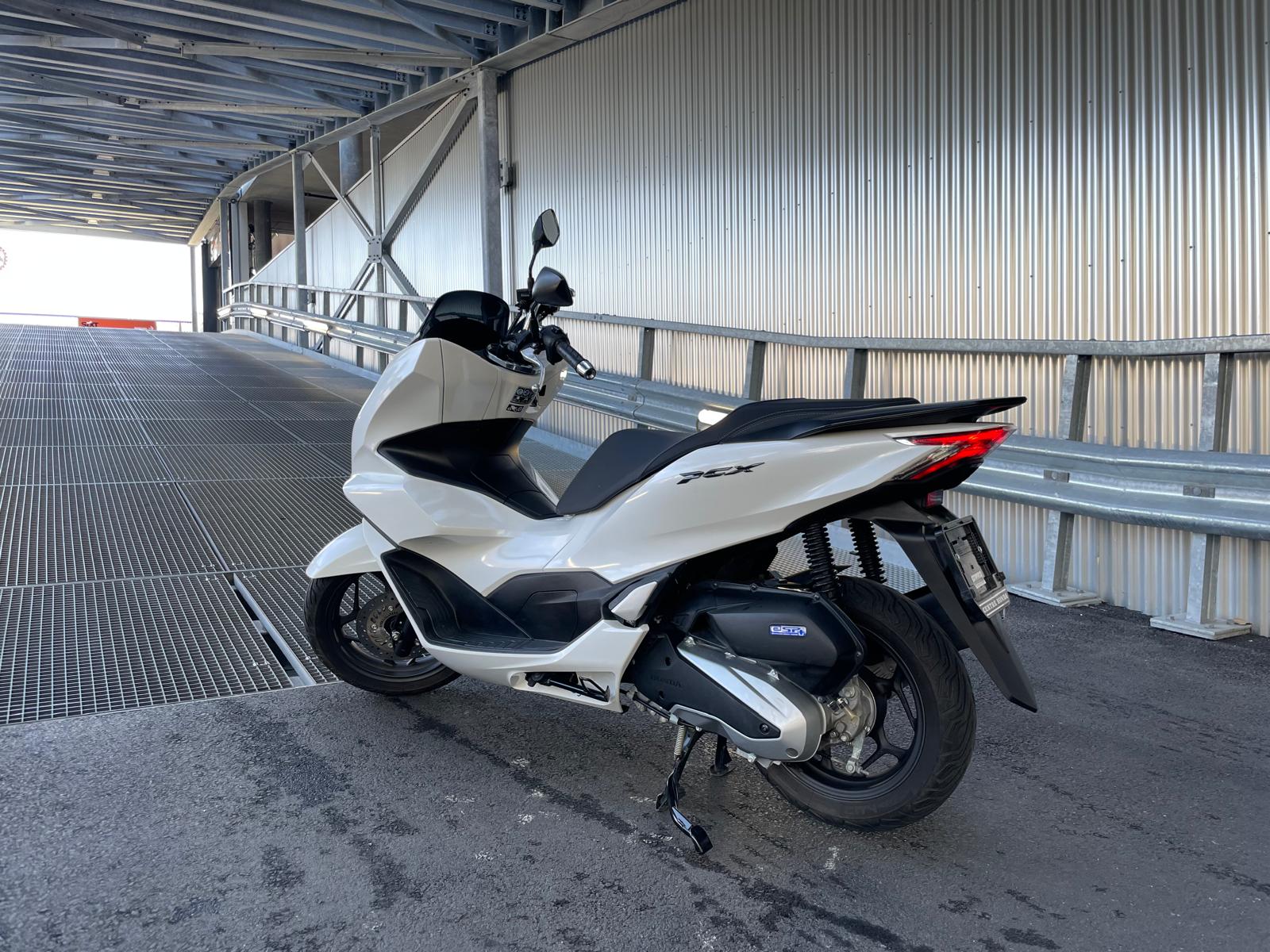 HONDA WW125-showroom-element-2