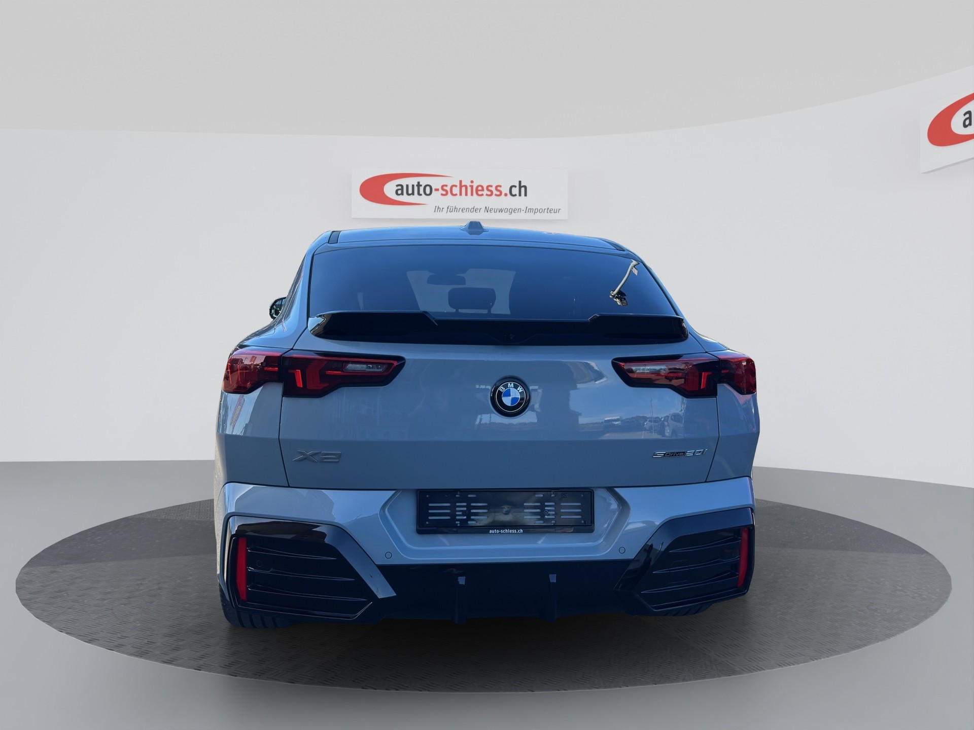 BMW X2 sDrive 20i 48V M Sport Pro-showroom-element-2
