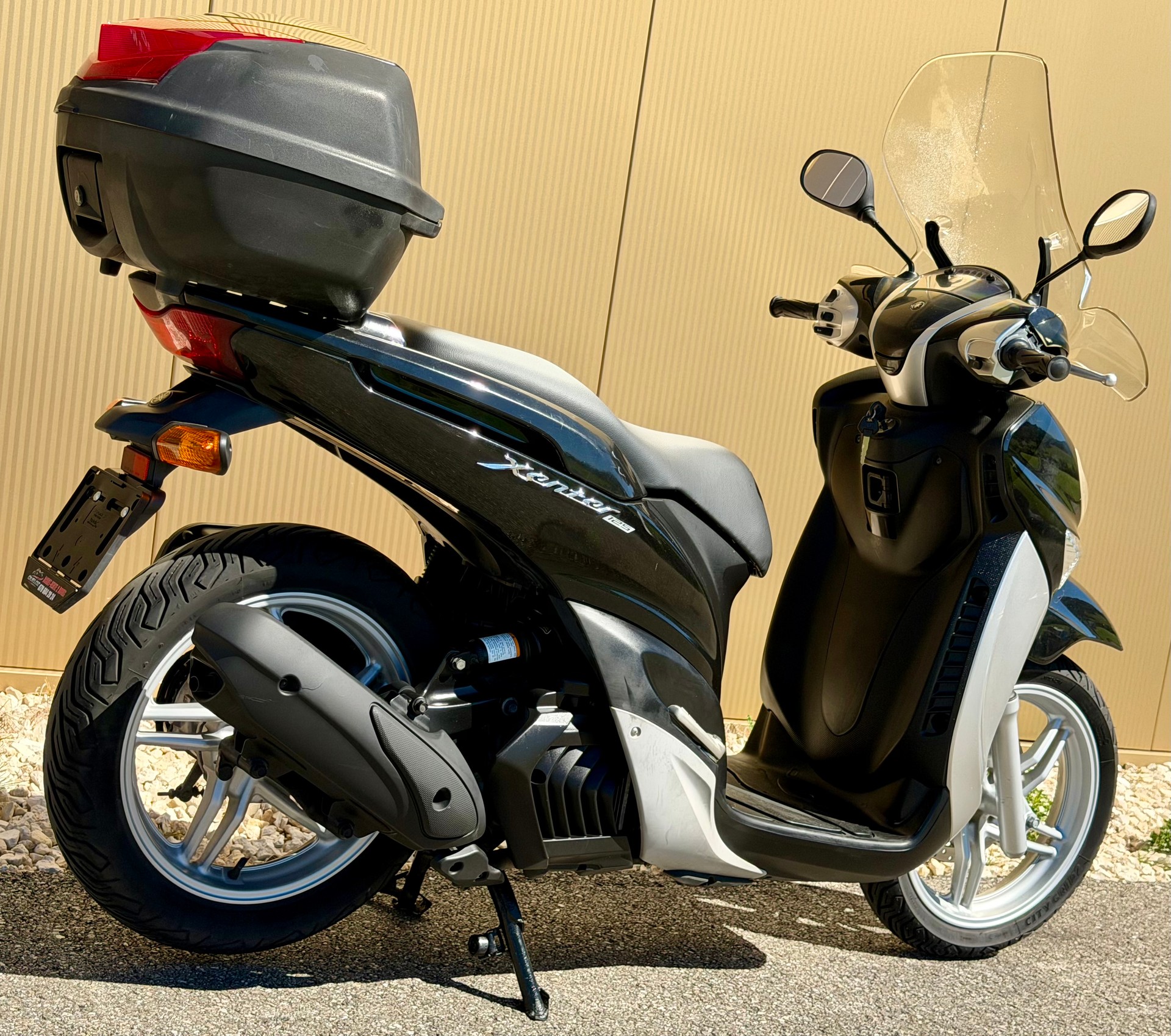 YAMAHA Xenter 125-image-4