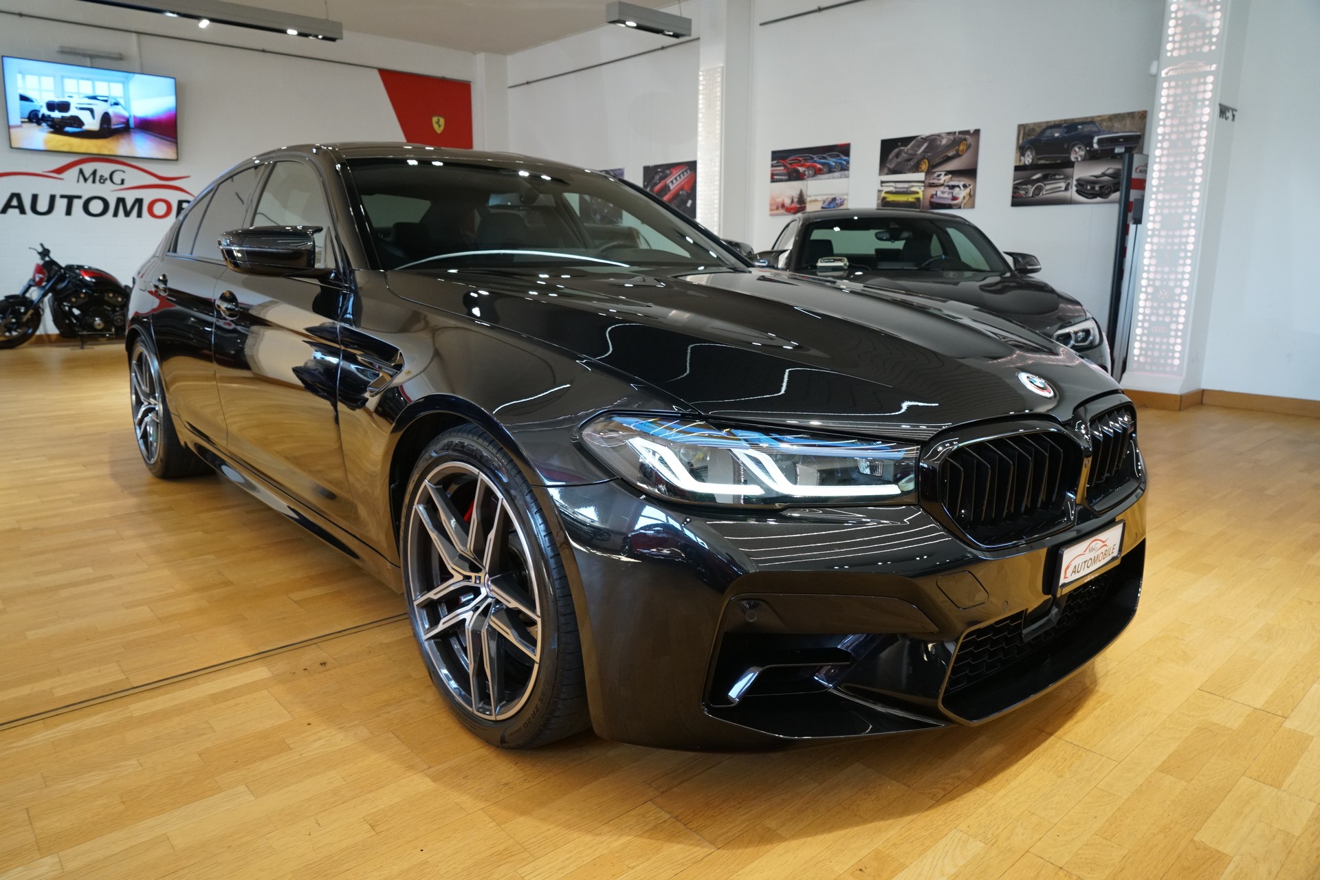 BMW M5 xDrive Competition Drivelogic-showroom-element-2