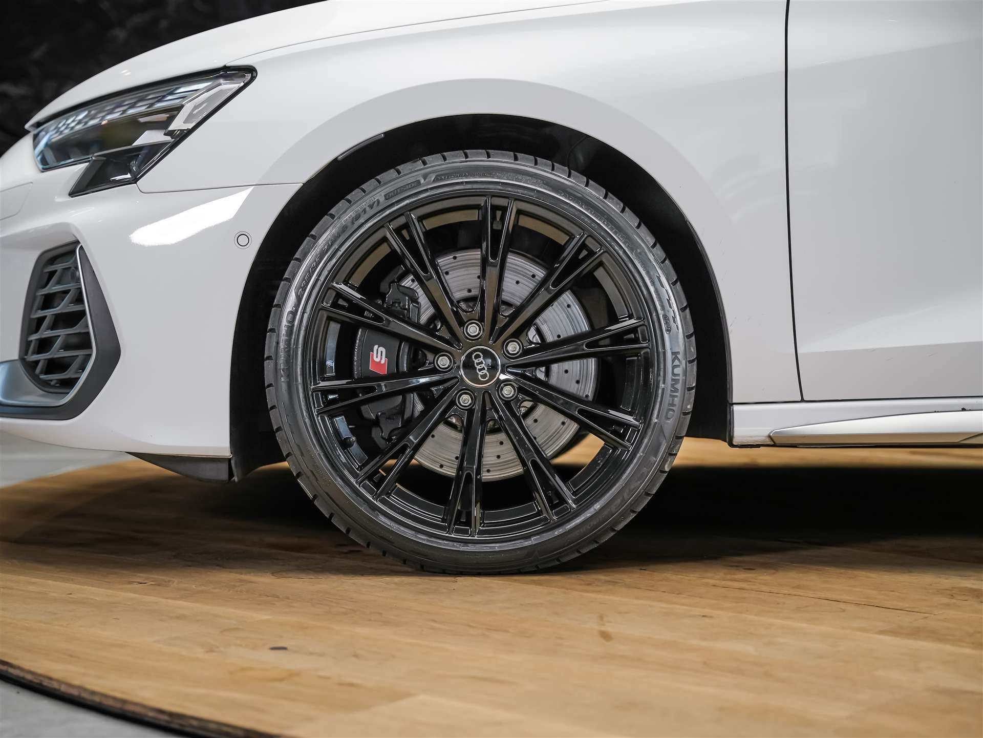 AUDI S3 Sportback TFSI quattro S-tronic*19"Felgen*Werksgarantie*Matrix-LED*Assistenten*-image-17