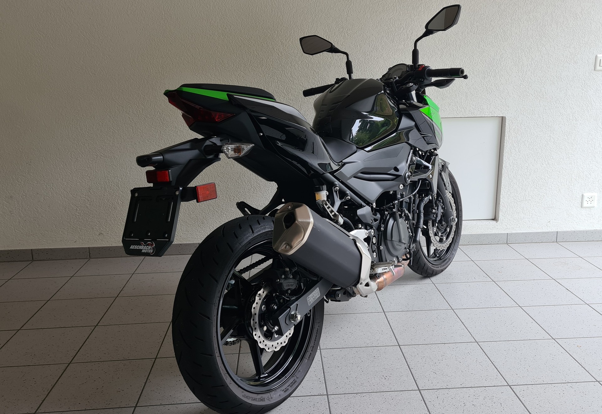 KAWASAKI Z 400-image-5