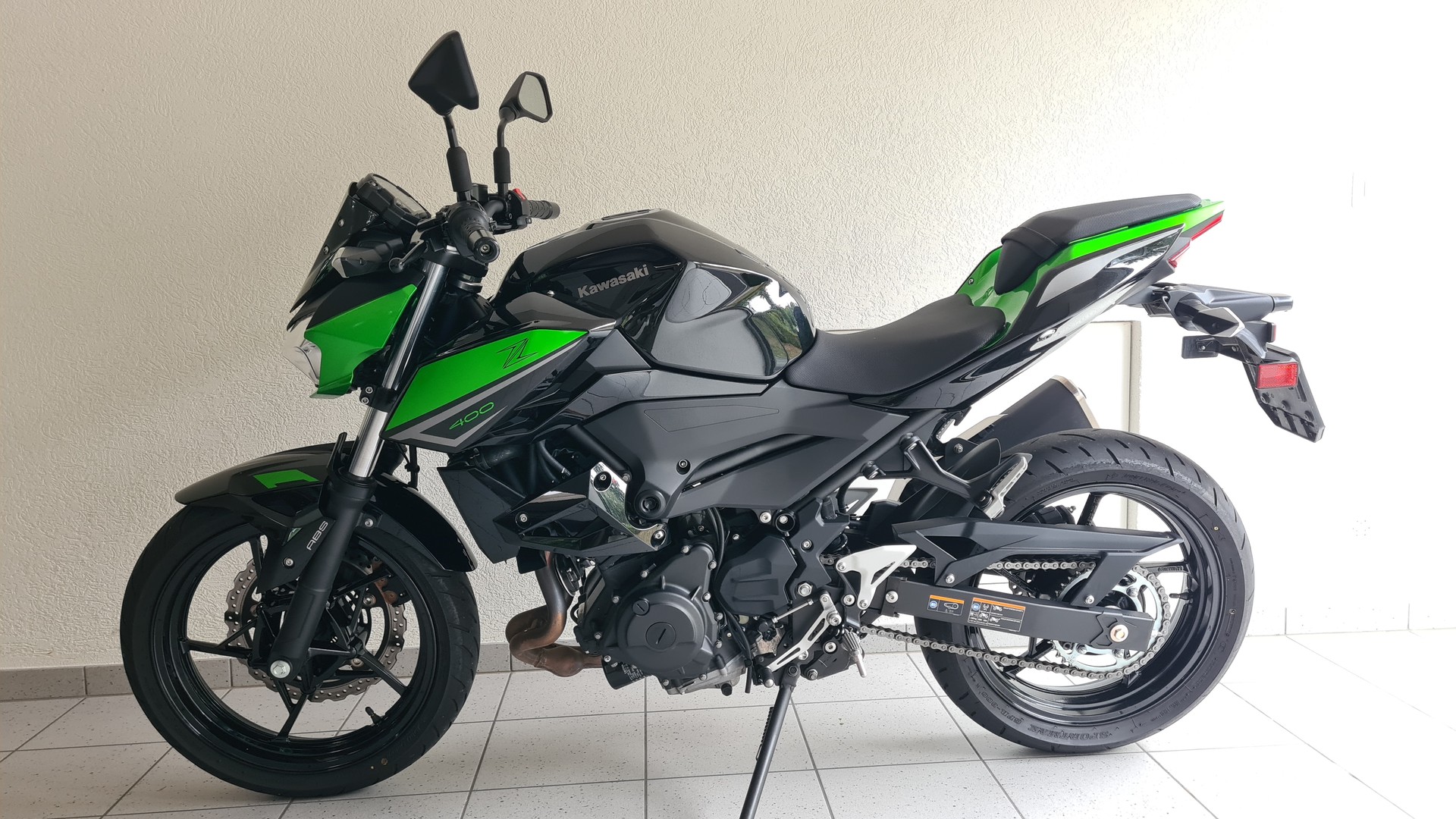 KAWASAKI Z 400-image-3