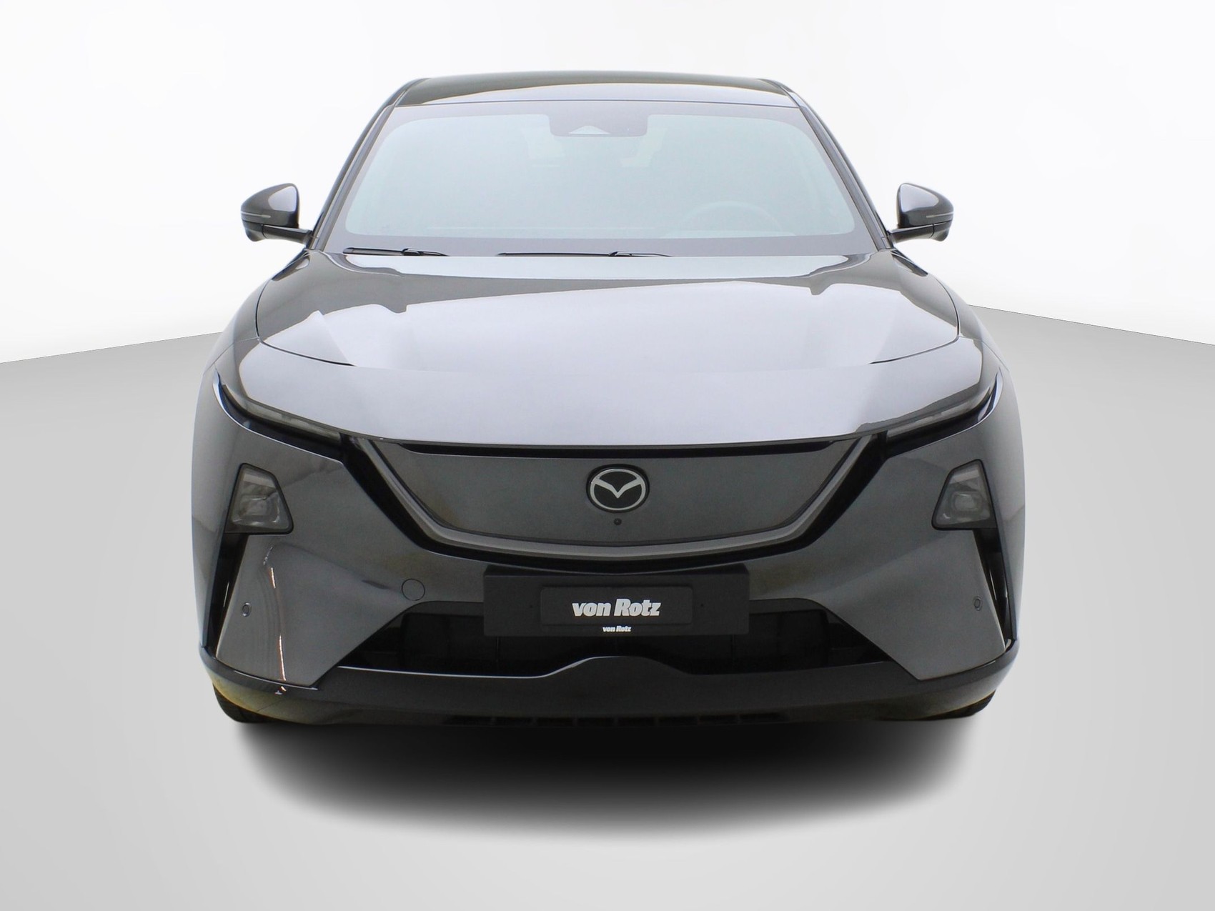 MAZDA CX-6e Takumi-showroom-element-2