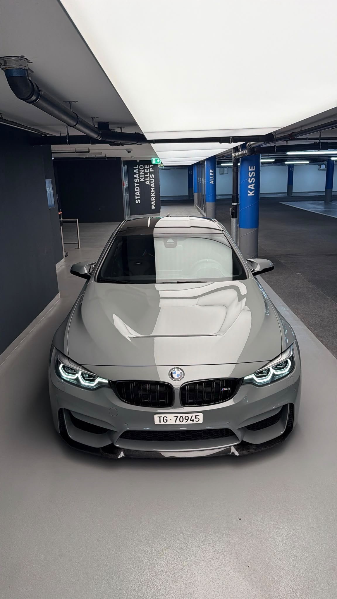 BMW CS-image-2