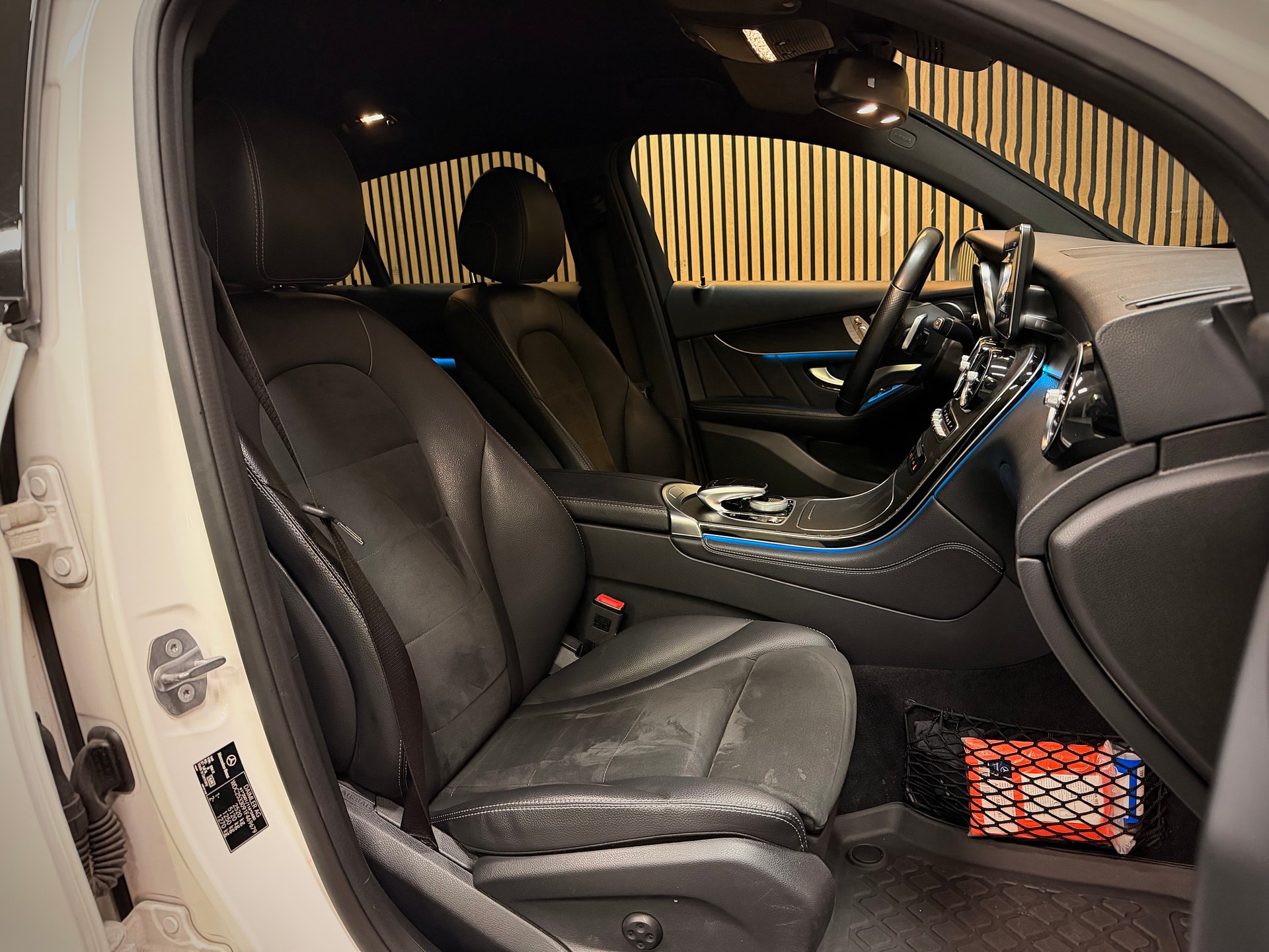 MERCEDES-BENZ GLC Coupé 250 d AMG Line 4Matic 9G-Tronic | CH-Fzg. | 1.Hand-image-24