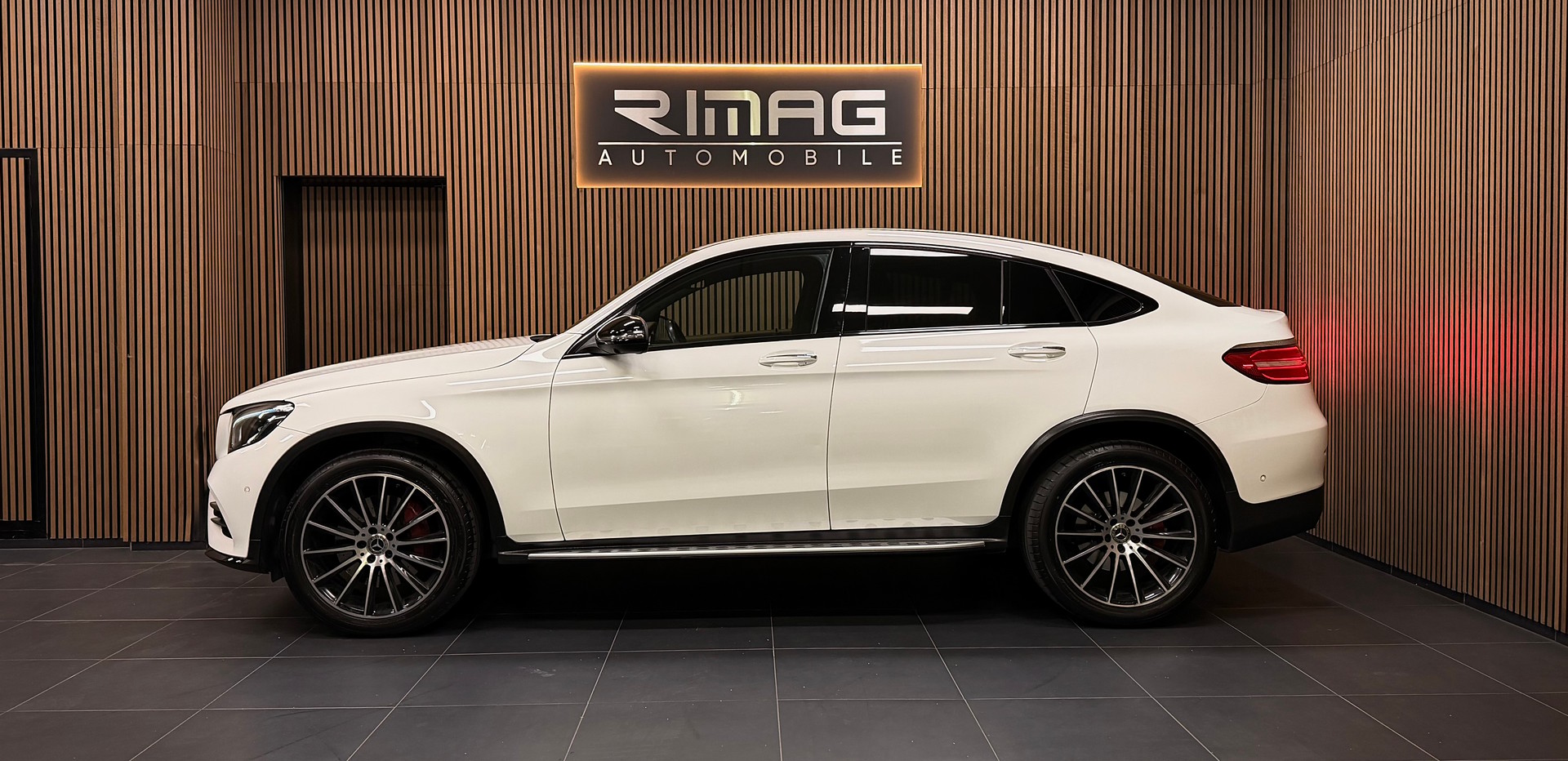MERCEDES-BENZ GLC Coupé 250 d AMG Line 4Matic 9G-Tronic | CH-Fzg. | 1.Hand-image-4