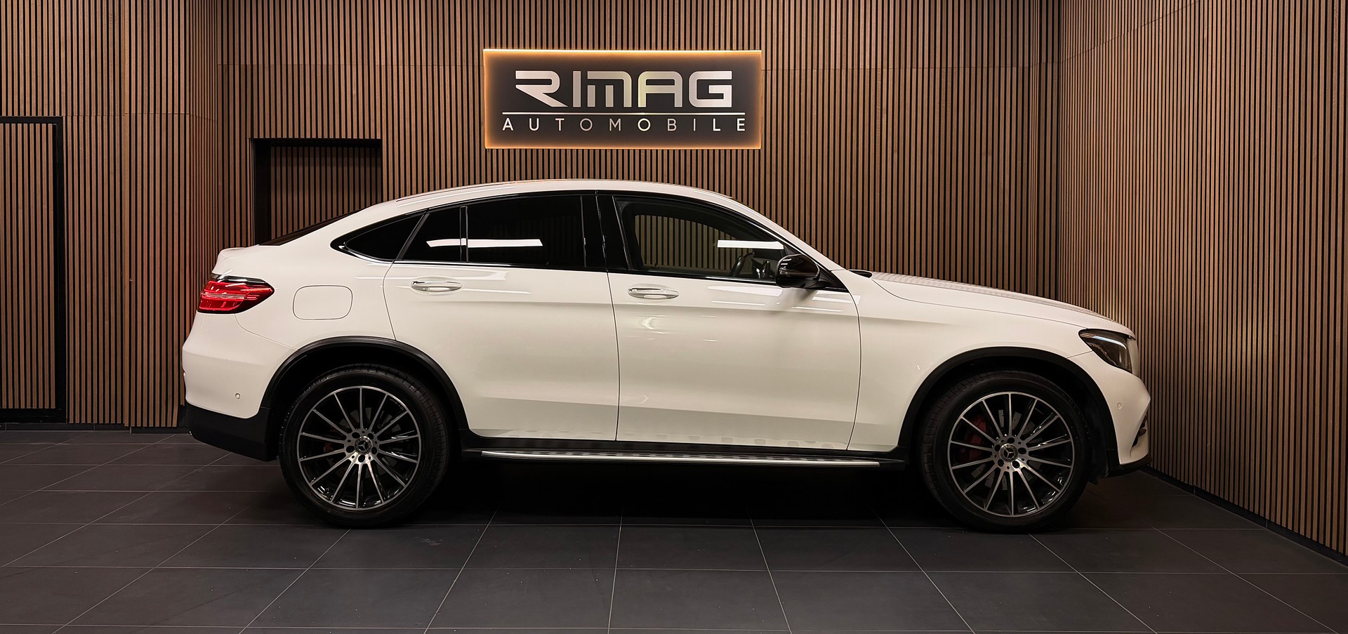 MERCEDES-BENZ GLC Coupé 250 d AMG Line 4Matic 9G-Tronic | CH-Fzg. | 1.Hand-image-21