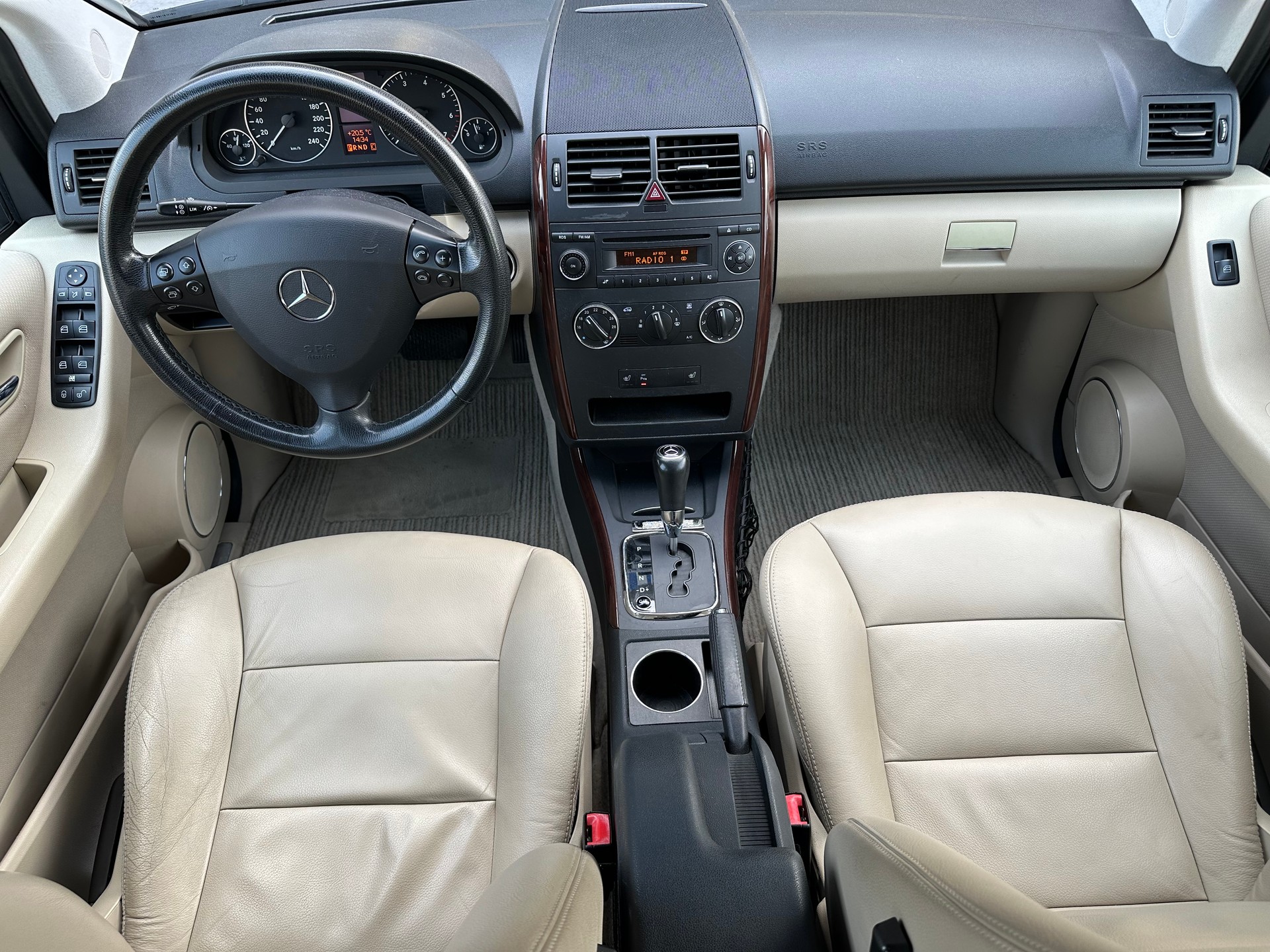 MERCEDES-BENZ A 170 Elégance-image-8