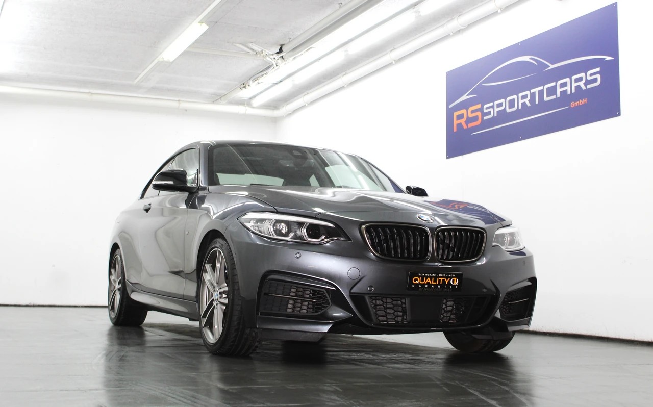 BMW M240i xDrive Steptronic / CH-Fahrzeug-showroom-element-1