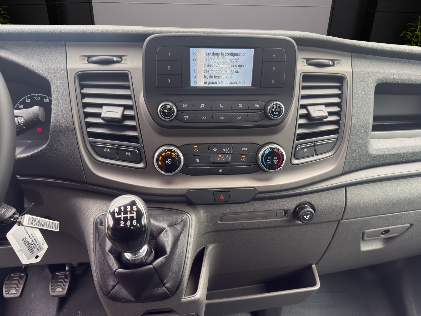 FORD Transit 470 L2 Trend 2.0 TDCi 170 RWD-image-13