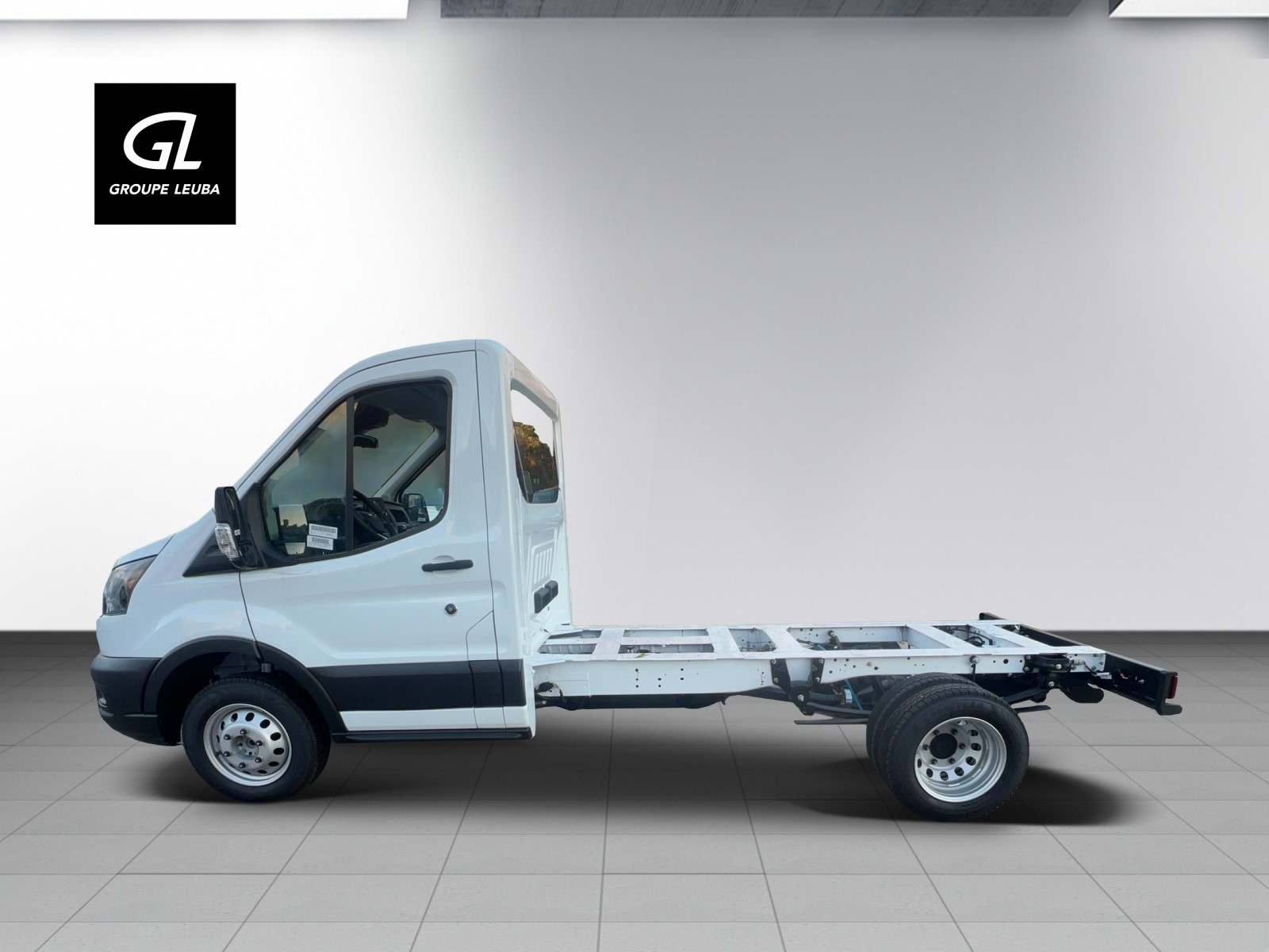 FORD Transit 470 L2 Trend 2.0 TDCi 170 RWD-showroom-element-2