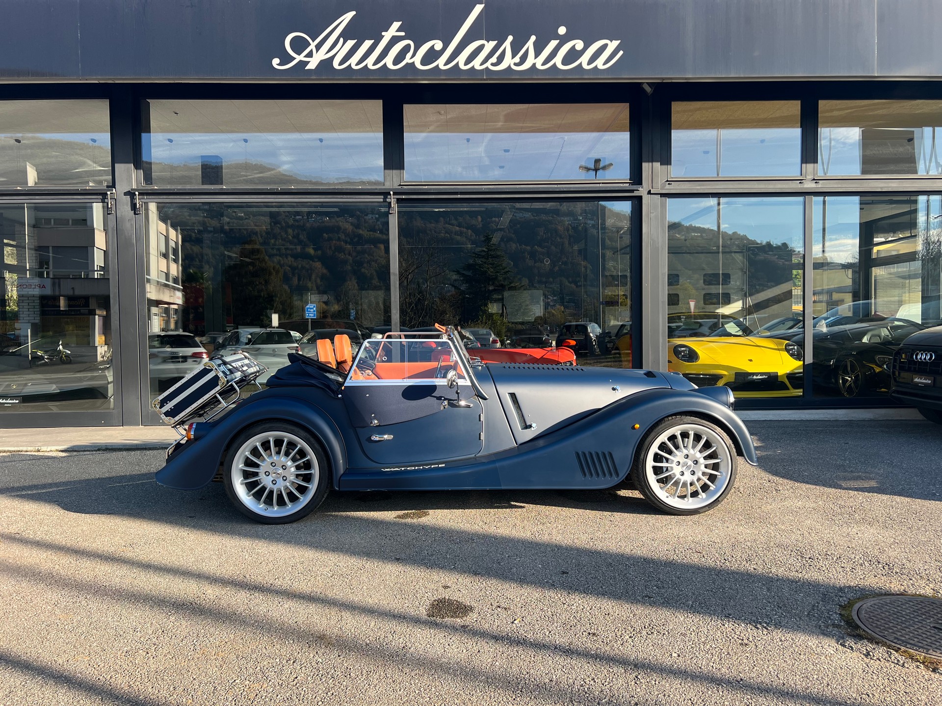 MORGAN 3.0 Bespoke Automatik-showroom-element-3