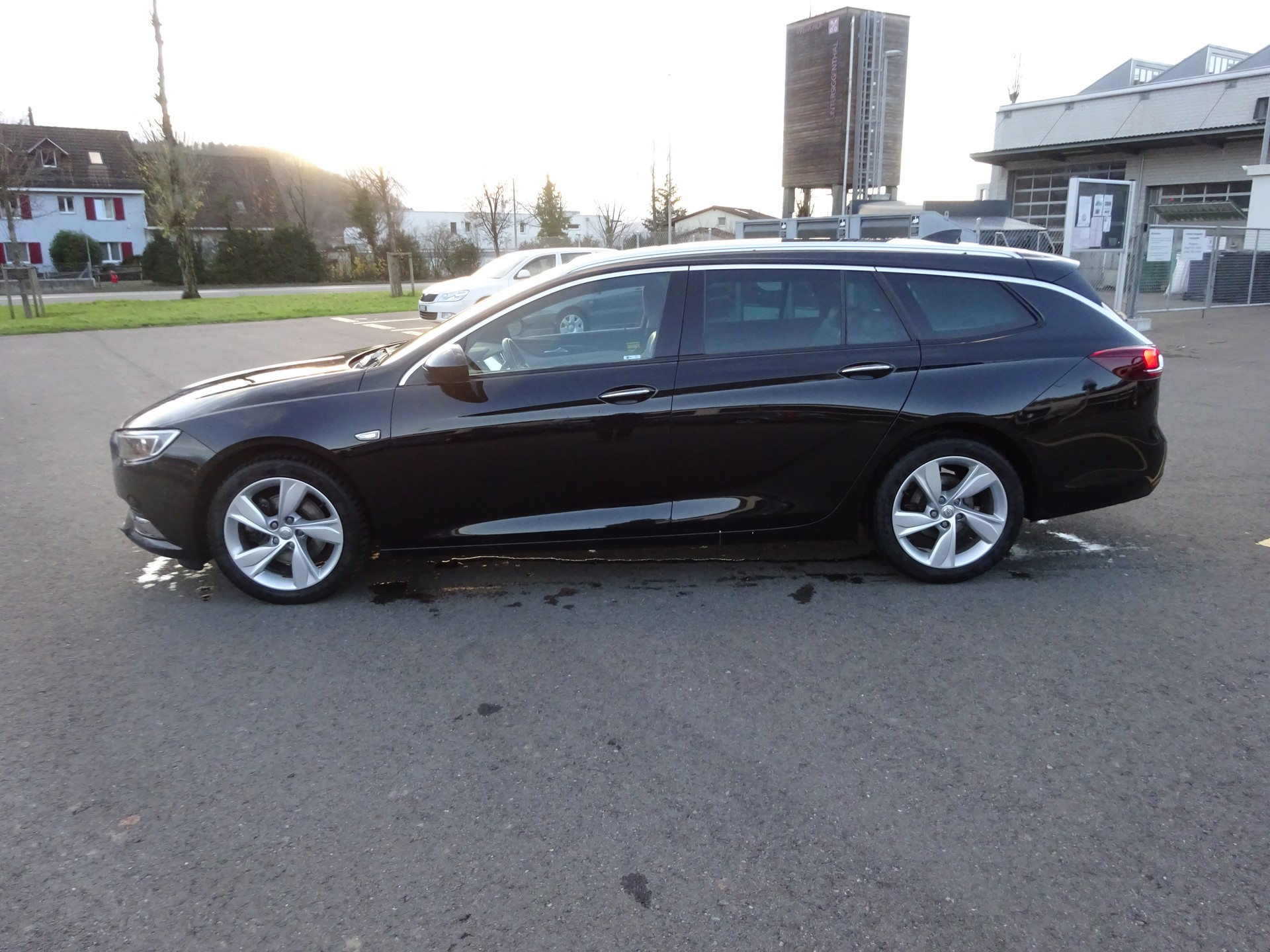 OPEL Insignia 1.5 T Sports Tourer Excellence-image-11
