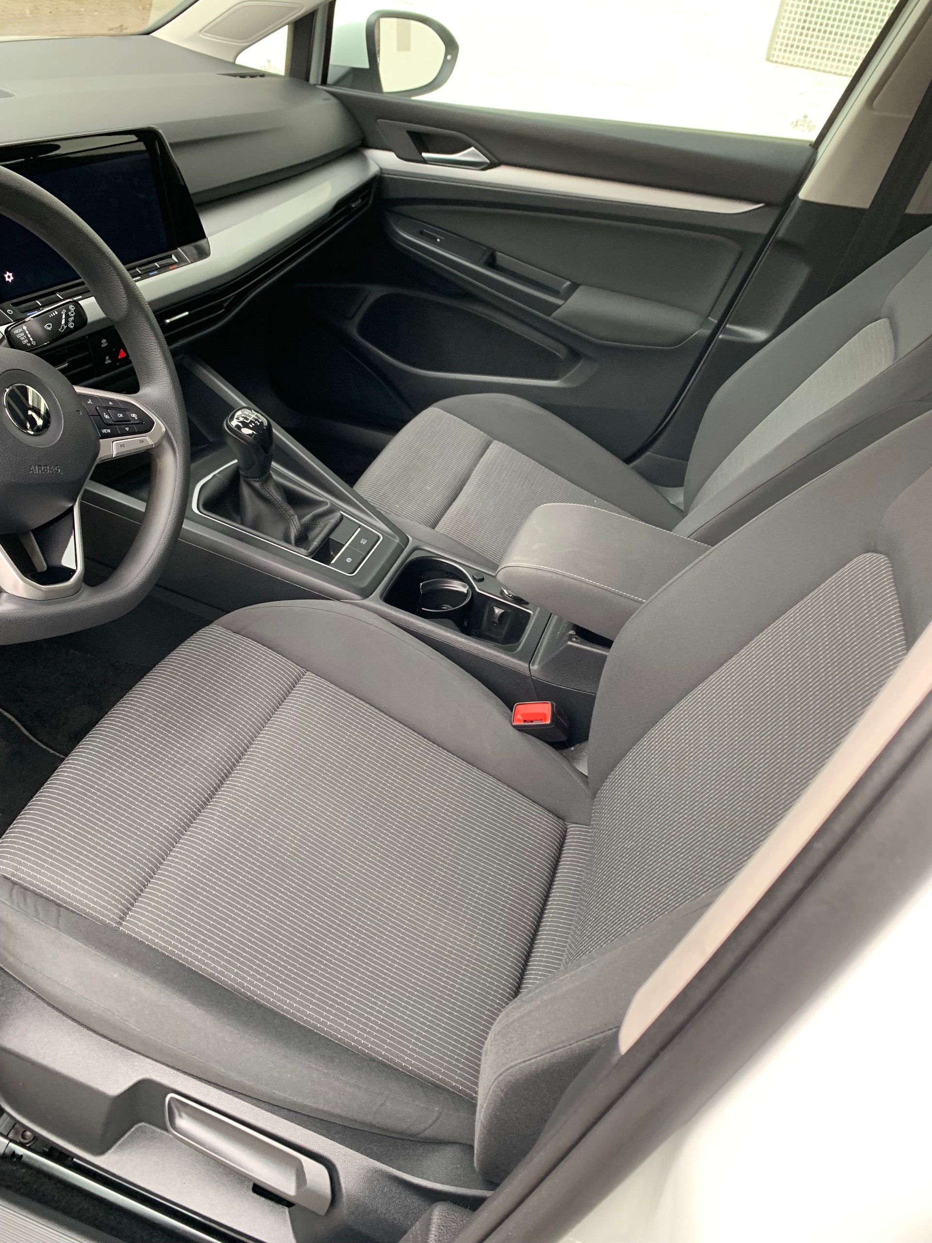 VW Golf 8, 1.0 TSI Value NAVIGATION KLIMA RÜCKFAHRKAMERA TEMPOMAT LED-SCHEINWERFER USW.-image-12