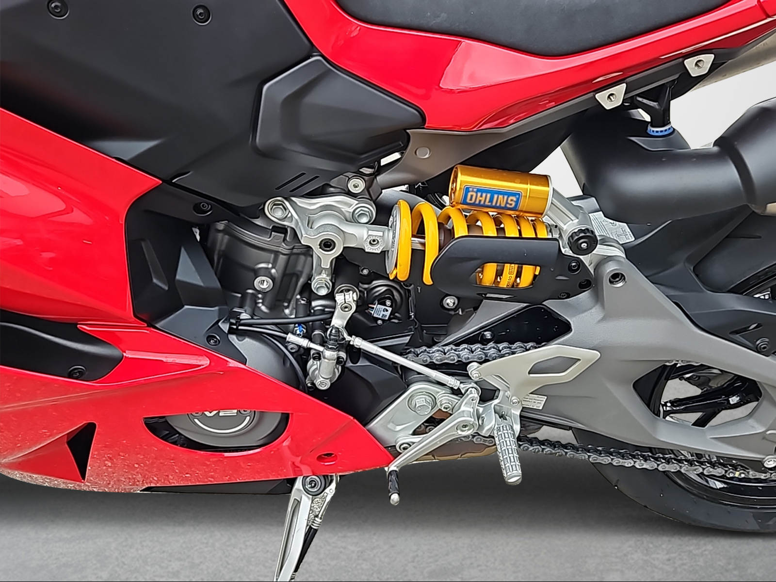 DUCATI Panigale V2 S-image-5