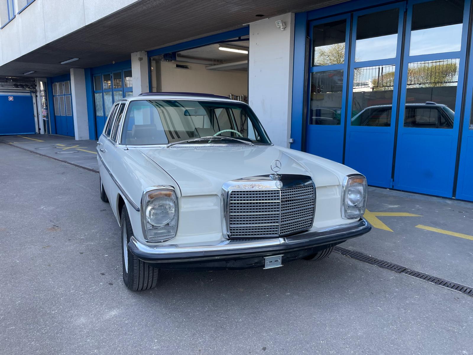 MERCEDES-BENZ E 250