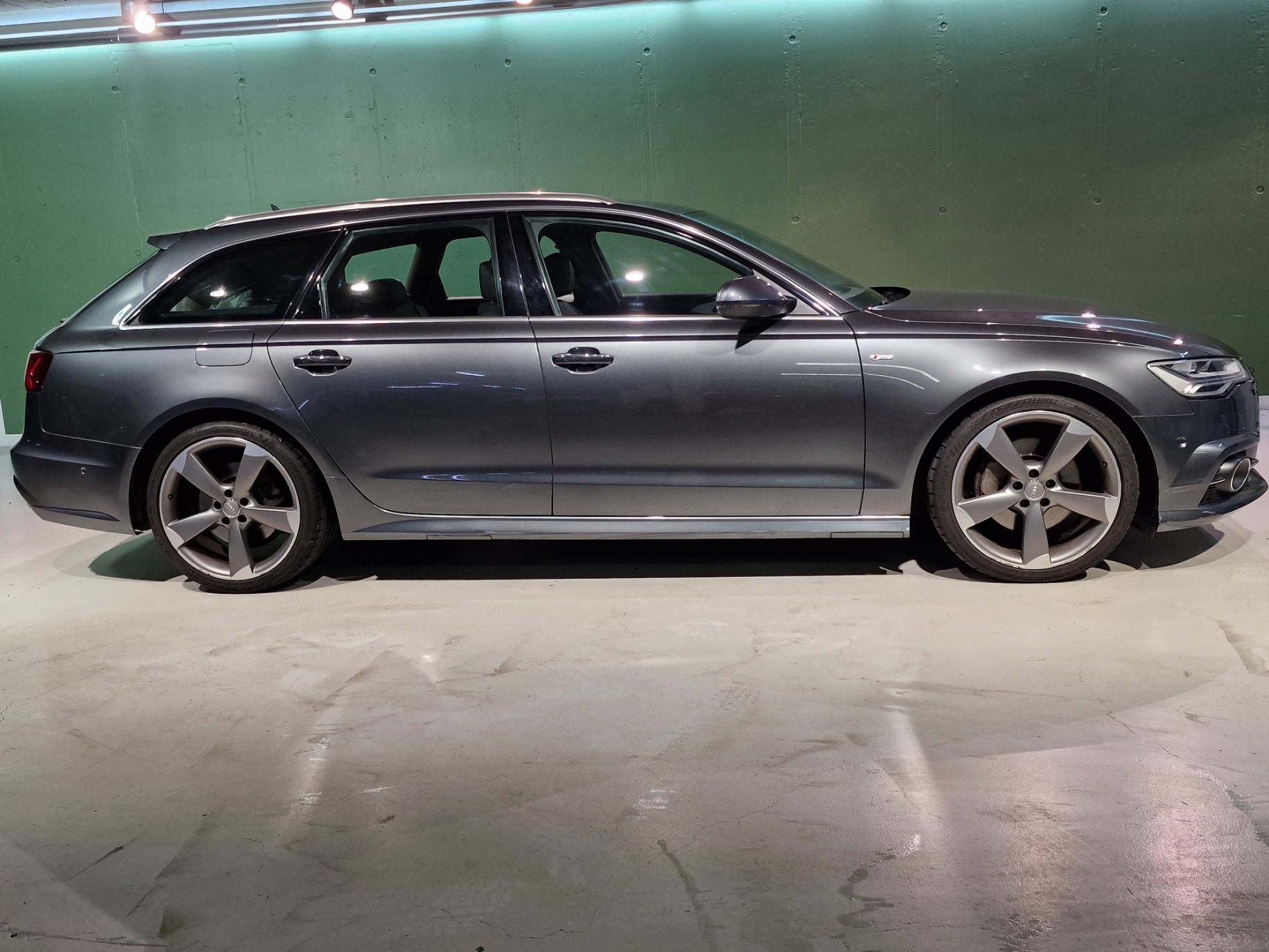 AUDI A6 Avant 3.0 TDI V6 quattro S-tronic-image-3