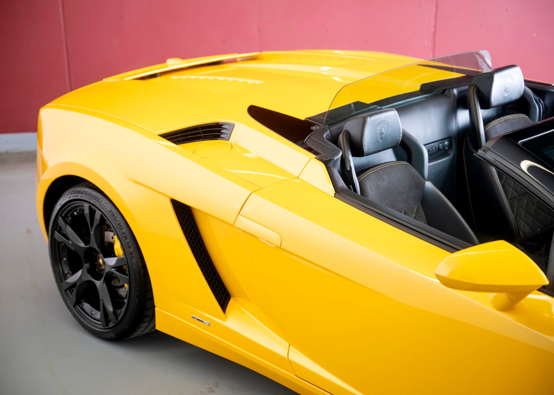 LAMBORGHINI Gallardo LP560-4 Spyder (Leasing 1.99%, Swiss car, Full Lamborghini history) - SOLD !-image-13