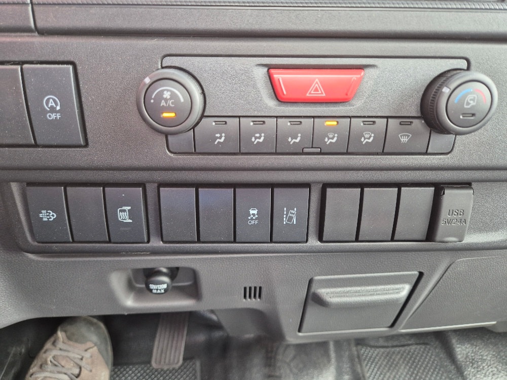 ISUZU M21 TT E Generation 2-image-10