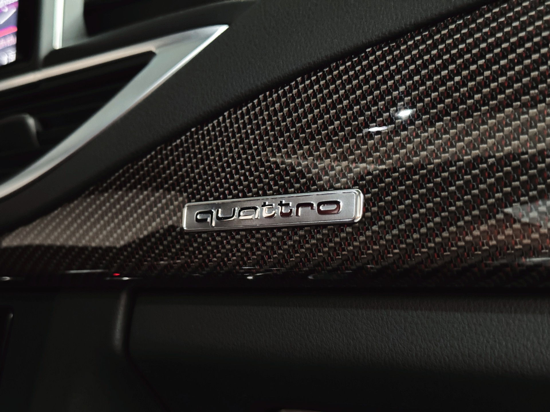 AUDI S7 Sportback 4.0 TFSI V8 quattro S-tronic-image-25